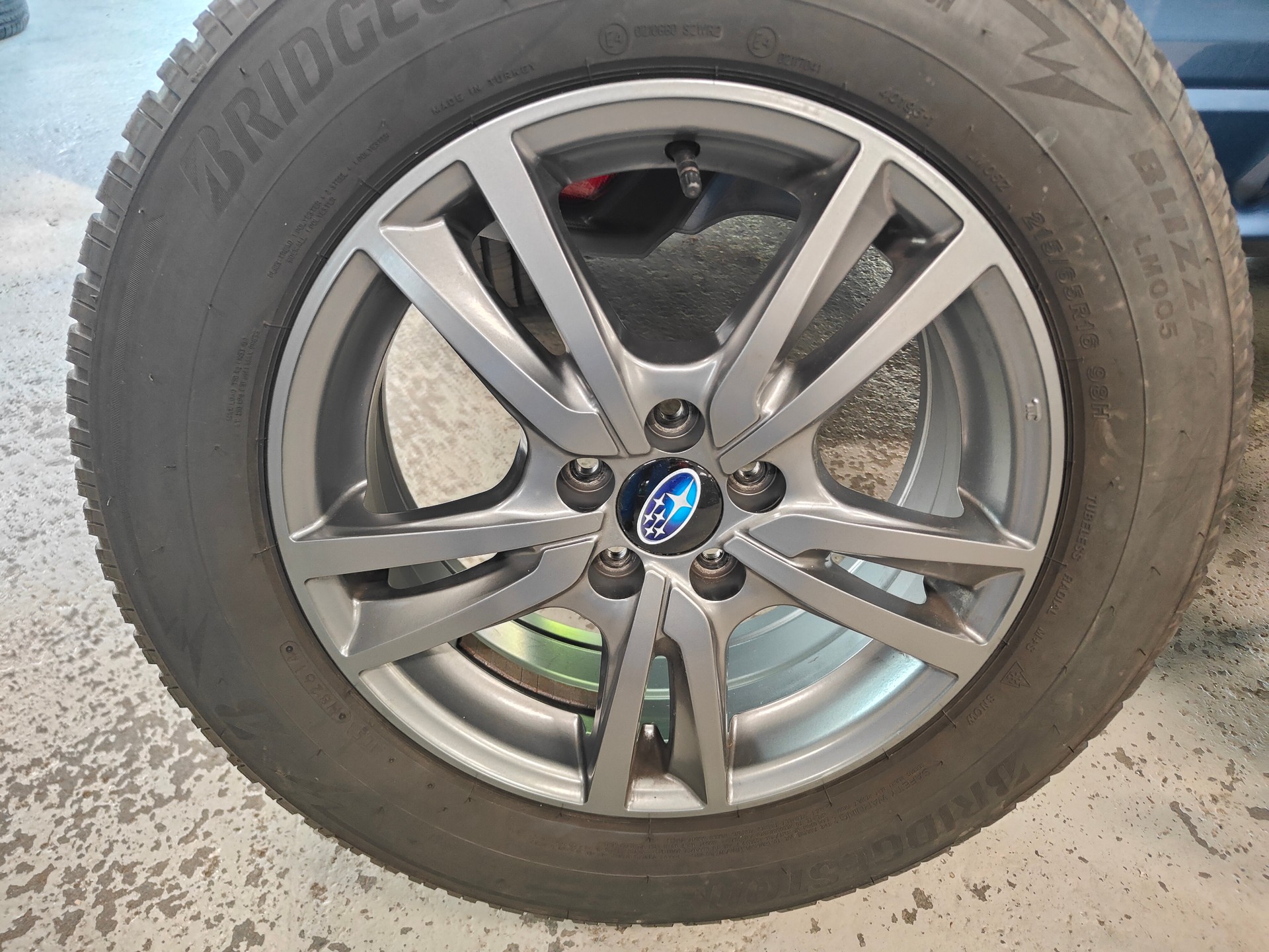 SUBARU XV 2.0 e-Boxer Luxury AWD Lineartronic-image-26