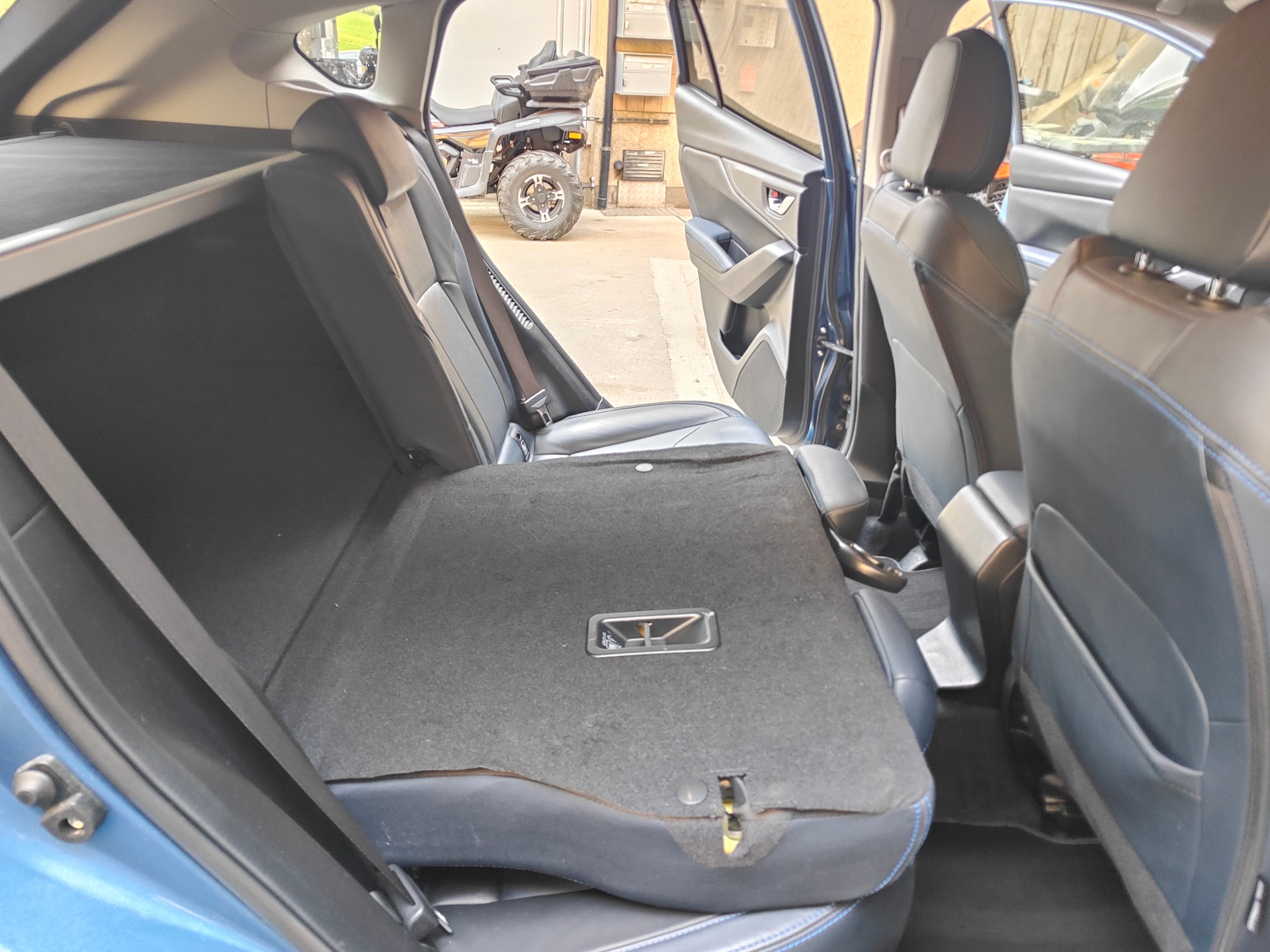SUBARU XV 2.0 e-Boxer Luxury AWD Lineartronic-image-21