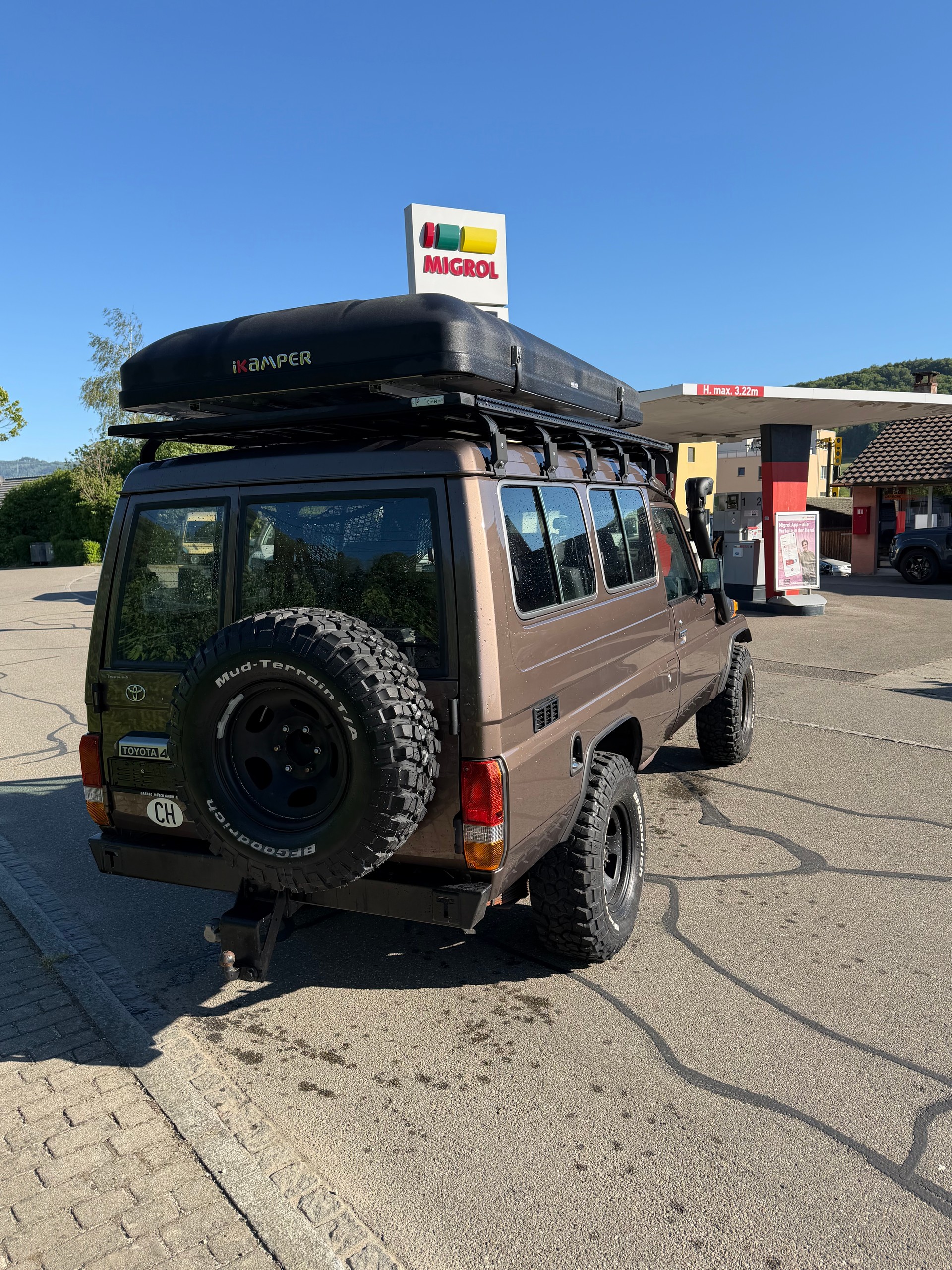 TOYOTA Land Cruiser 400 Hdt Long 4.2D-image-3