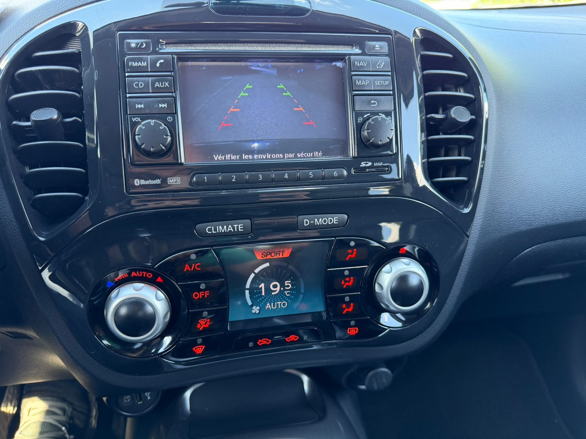 NISSAN Juke 1.6 Shiro-image-11