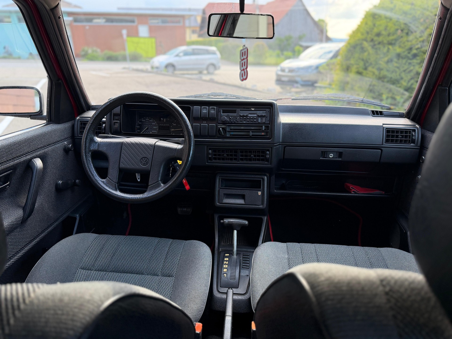 VW GOLF-image-6