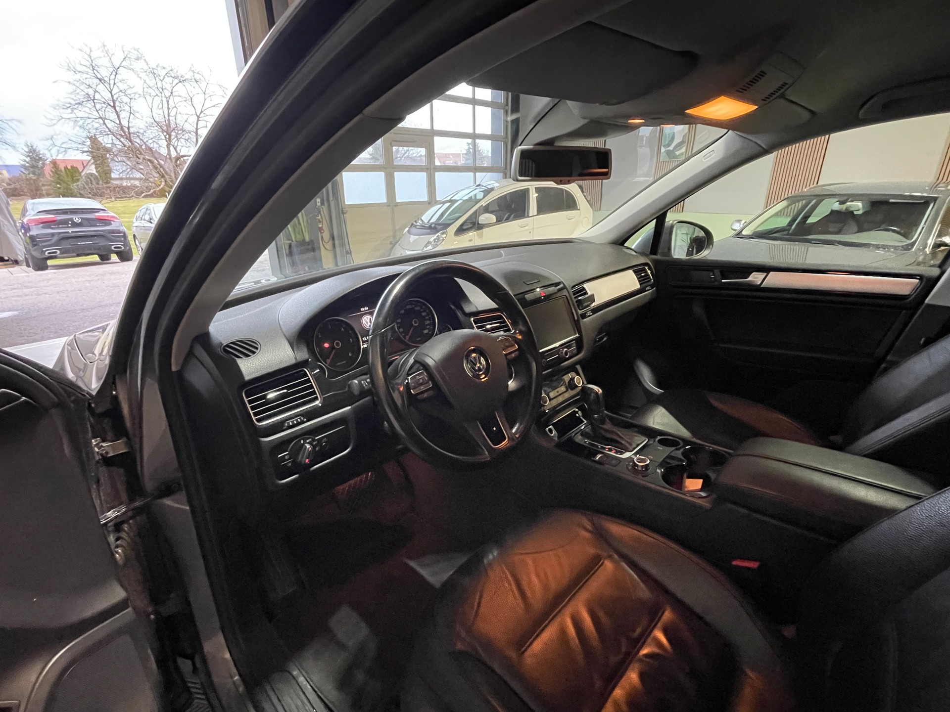 VW Touareg 3.0 TDI BMT Terrain Tech Bl.Pearl Tiptr-image-9
