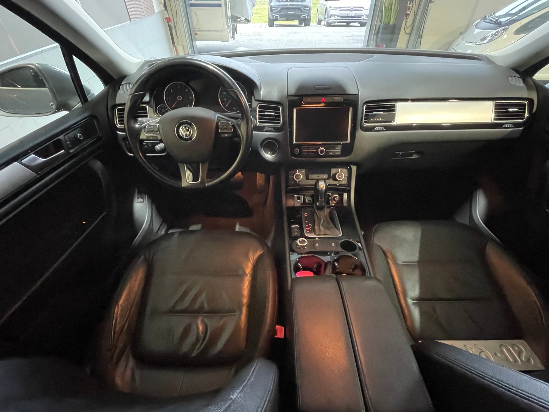 VW Touareg 3.0 TDI BMT Terrain Tech Bl.Pearl Tiptr-image-13