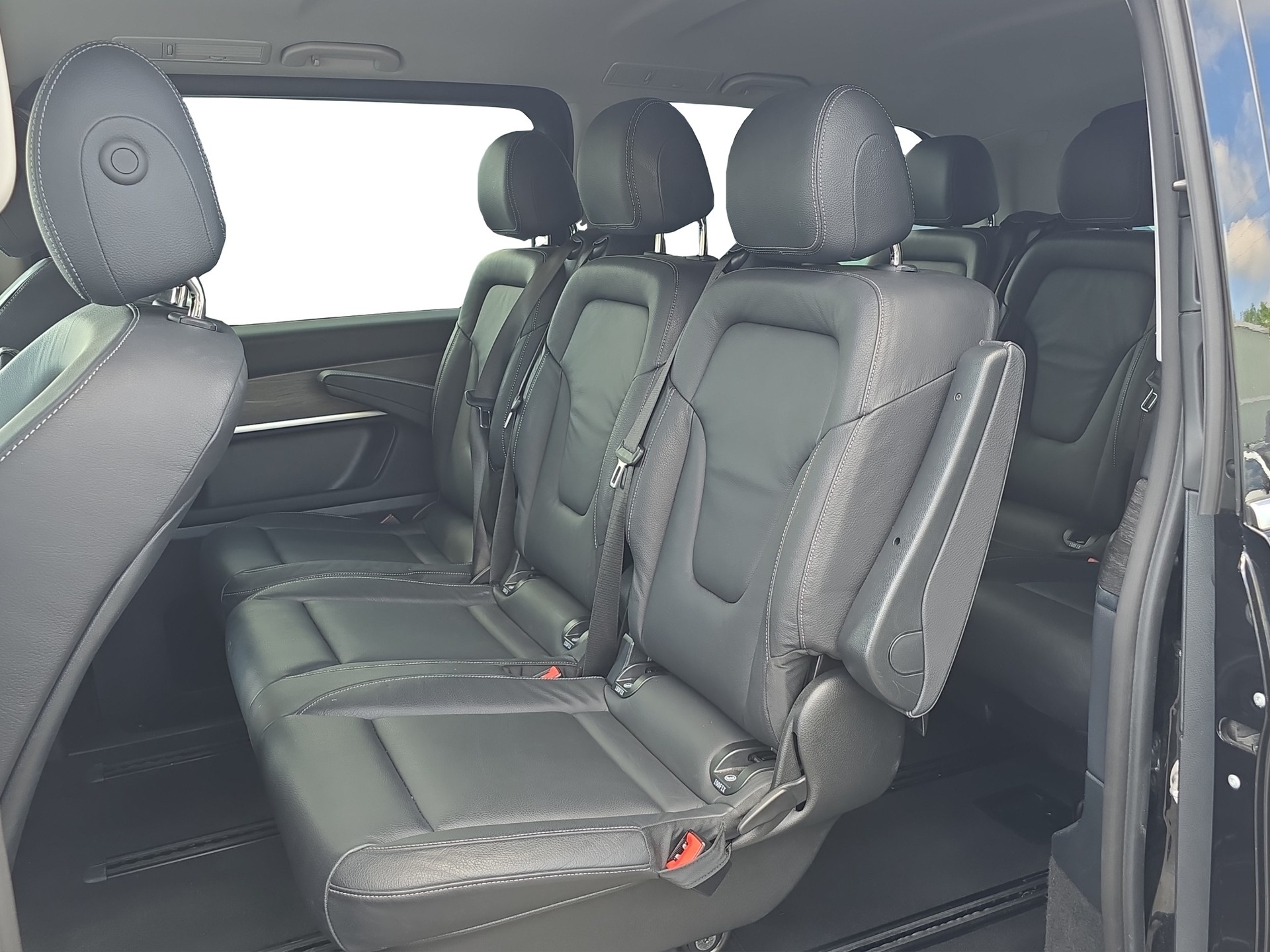 MERCEDES-BENZ V 250 d lang Avantgarde 4Matic G-Tronic-image-9