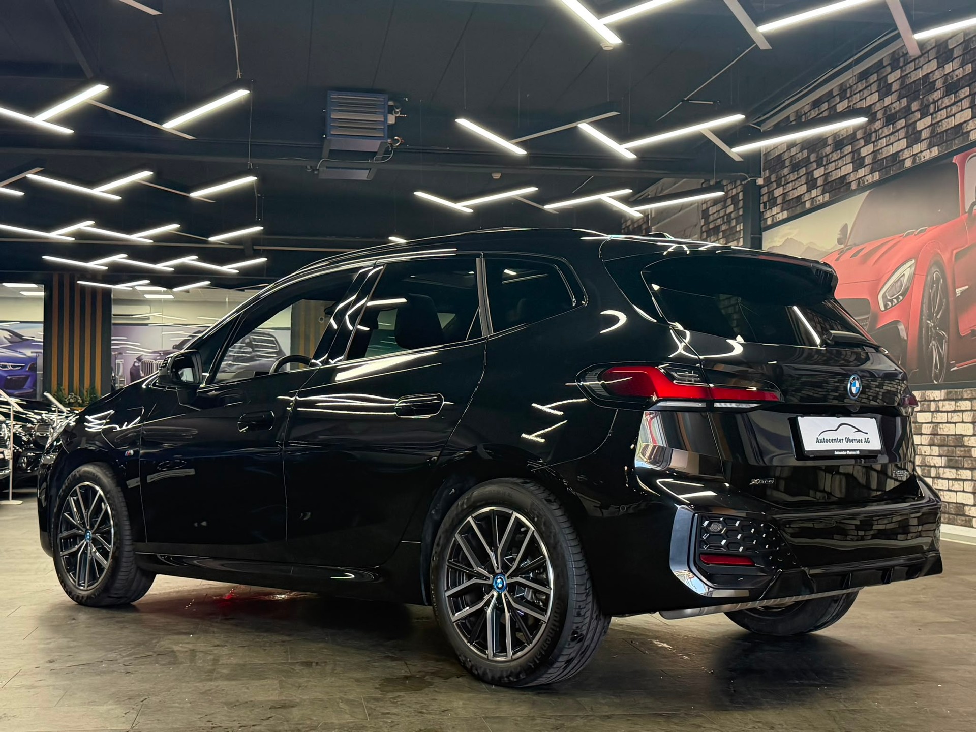 BMW 225e xDrive Active Tourer M Sport-showroom-element-3