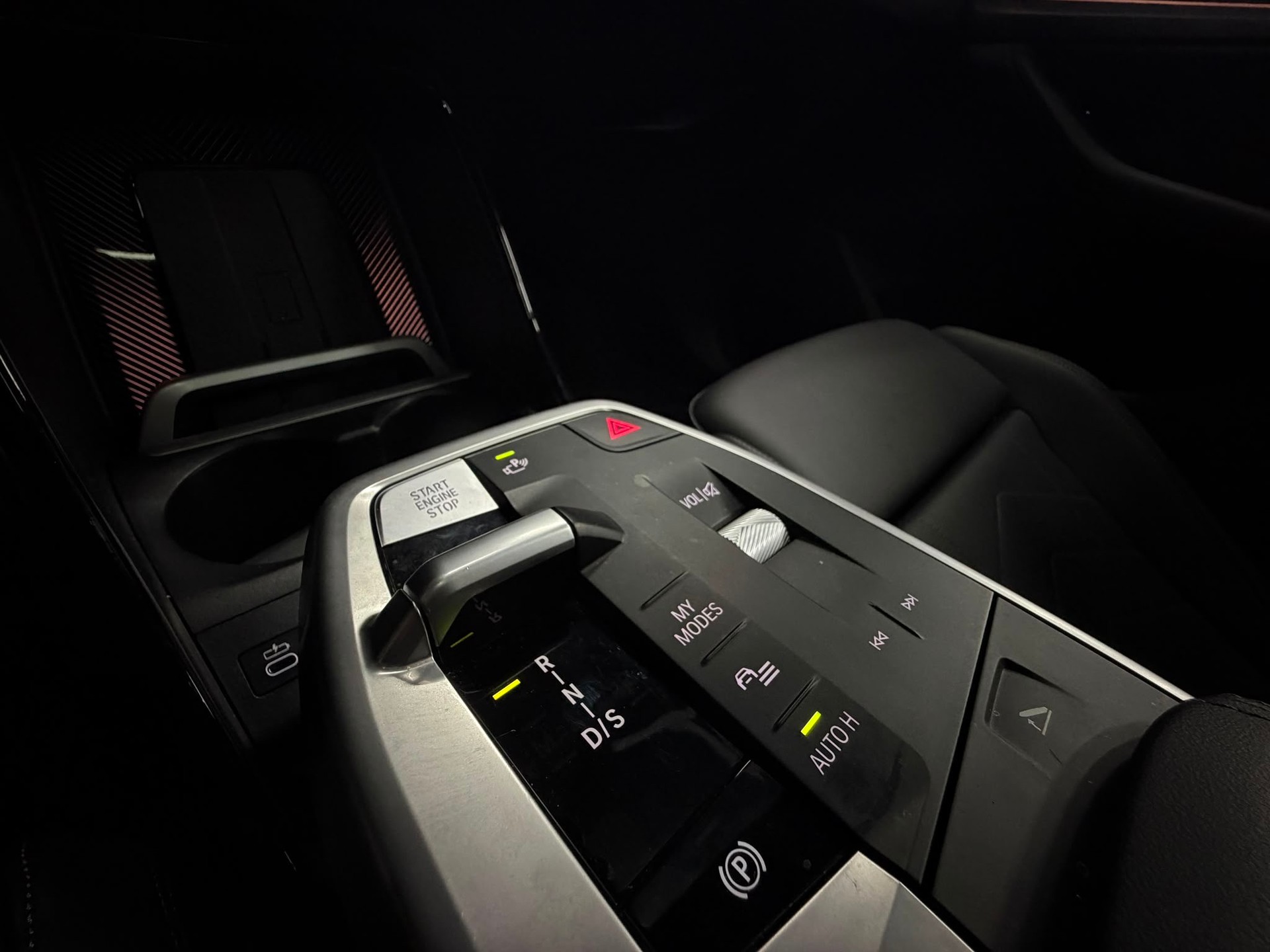 BMW 225e xDrive Active Tourer M Sport-image-18