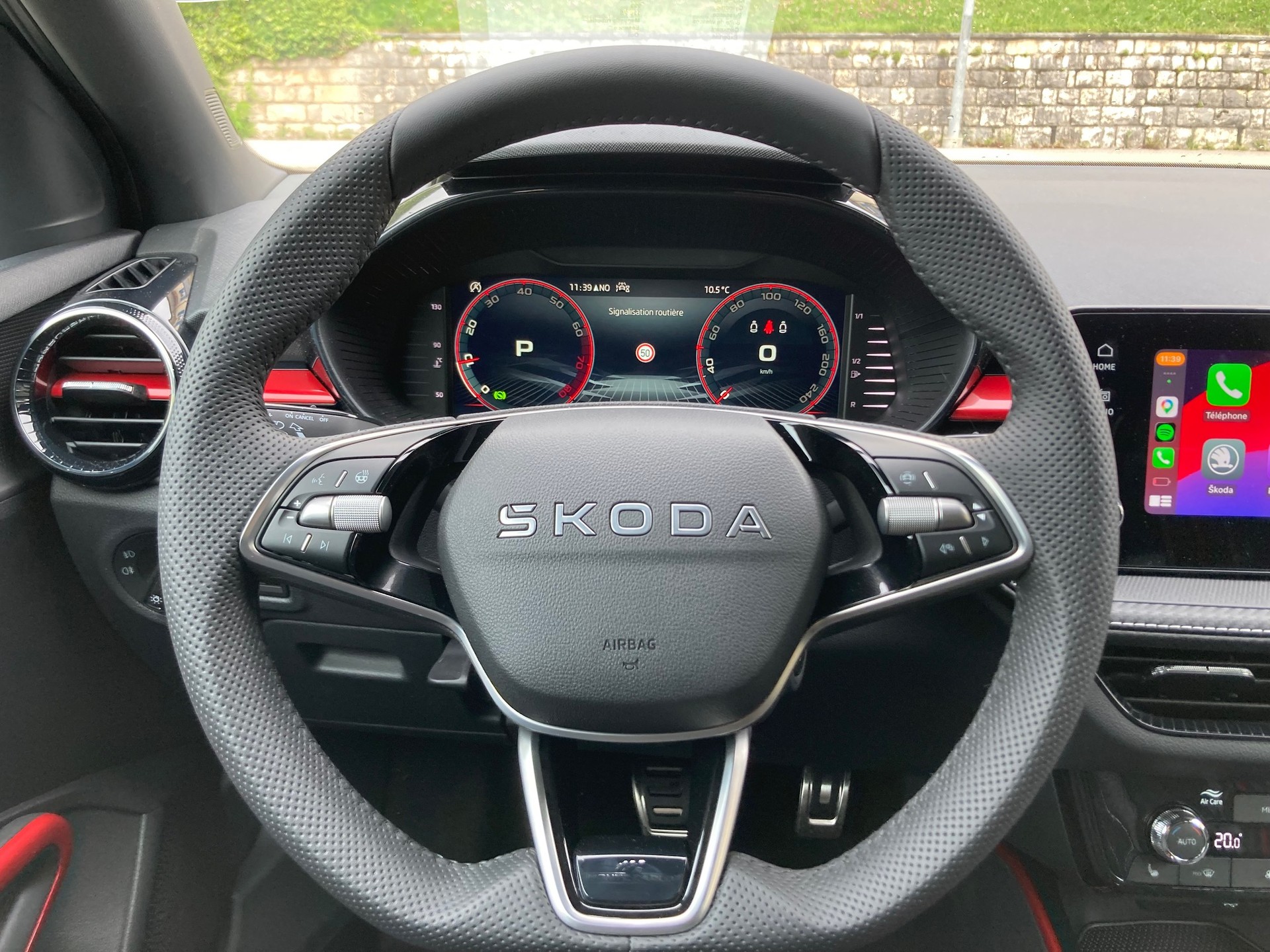 SKODA Fabia 1.0 TSI Monte Carlo DSG-image-10
