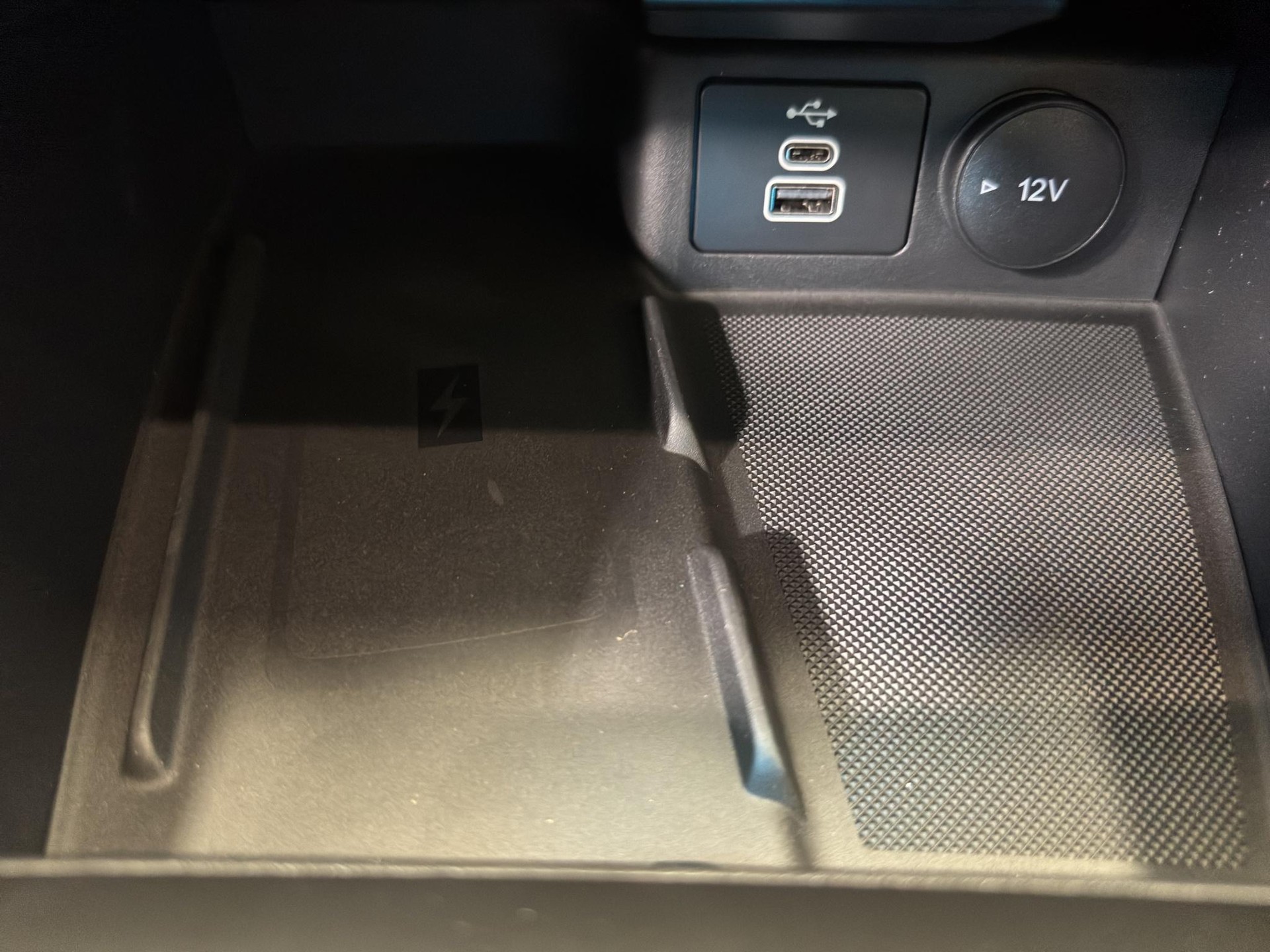 FORD Kuga 2.5 Hybrid ST-Line X 4x4-image-9