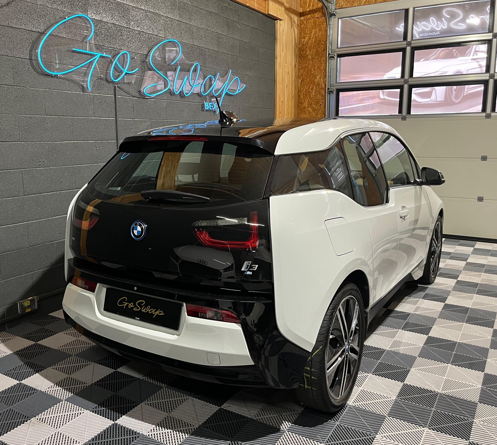 BMW i3 (94Ah)-showroom-element-3