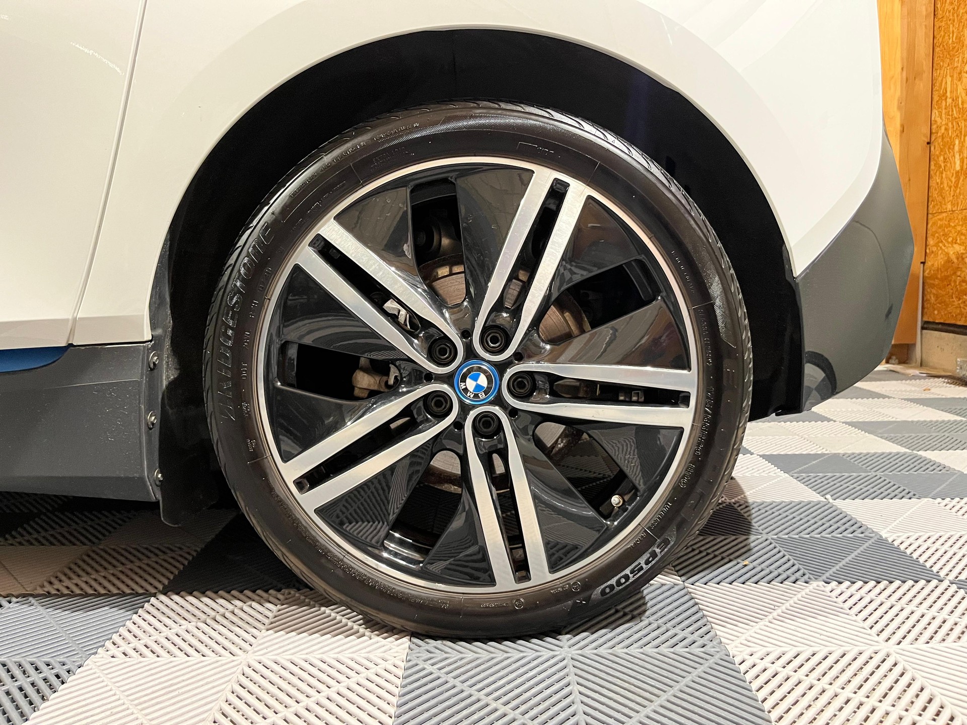 BMW i3 (94Ah)-image-23