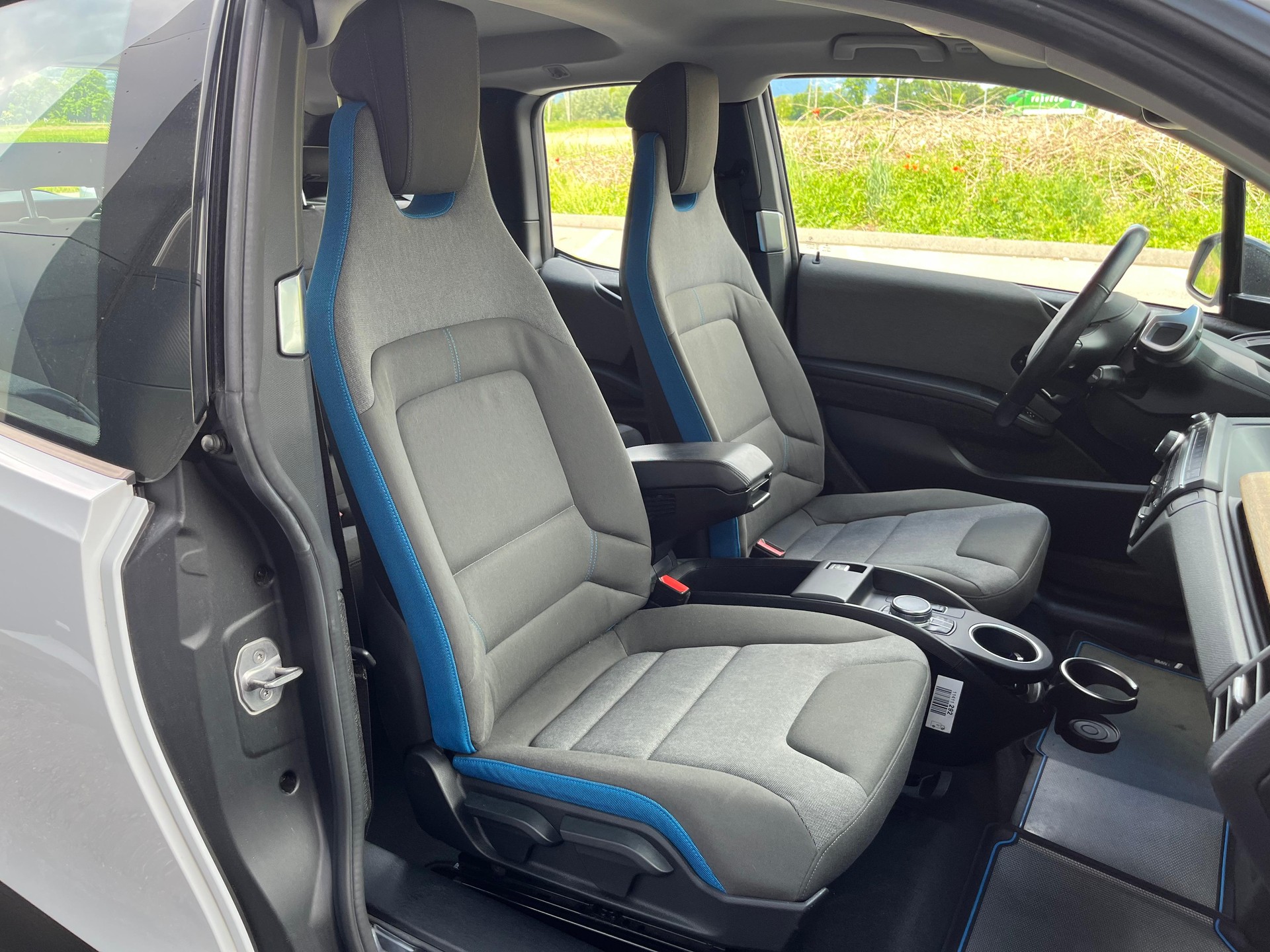 BMW i3 (94Ah)-image-11