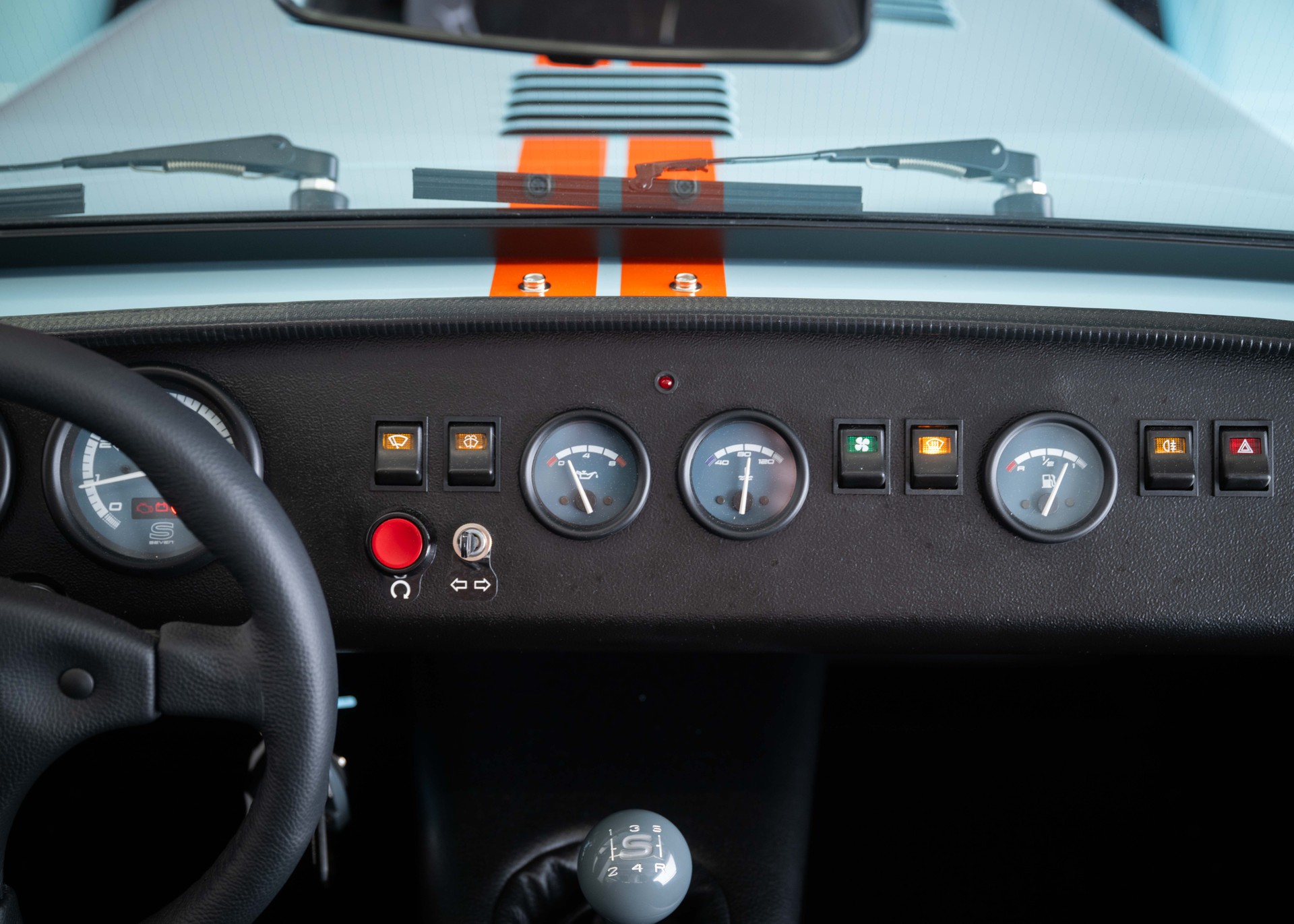 CATERHAM Seven 170S (MY26, Swiss new car, Gulf Blue paint, 24-month factory warranty)-image-29