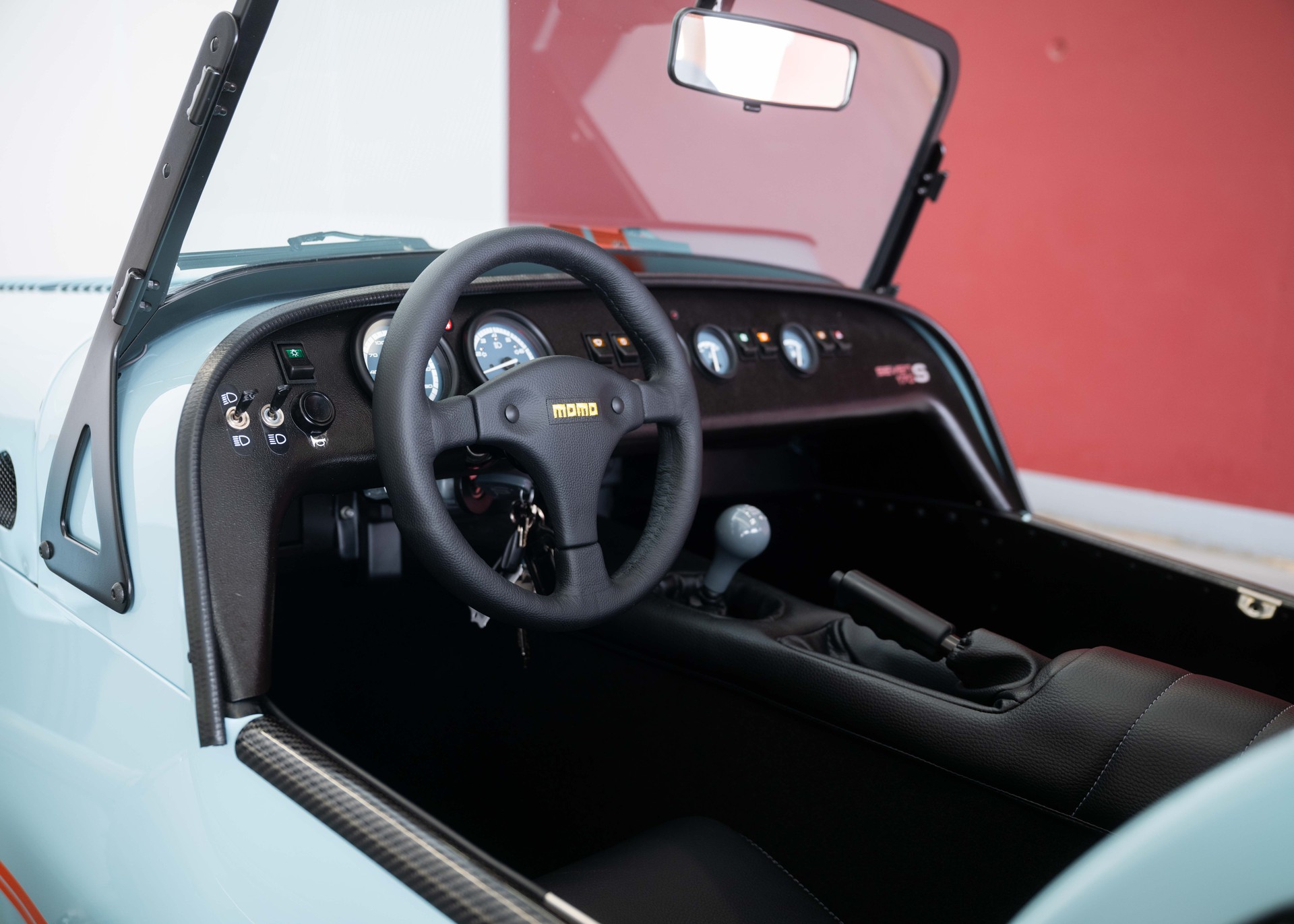CATERHAM Seven 170S (MY26, Swiss new car, Gulf Blue paint, 24-month factory warranty)-image-18