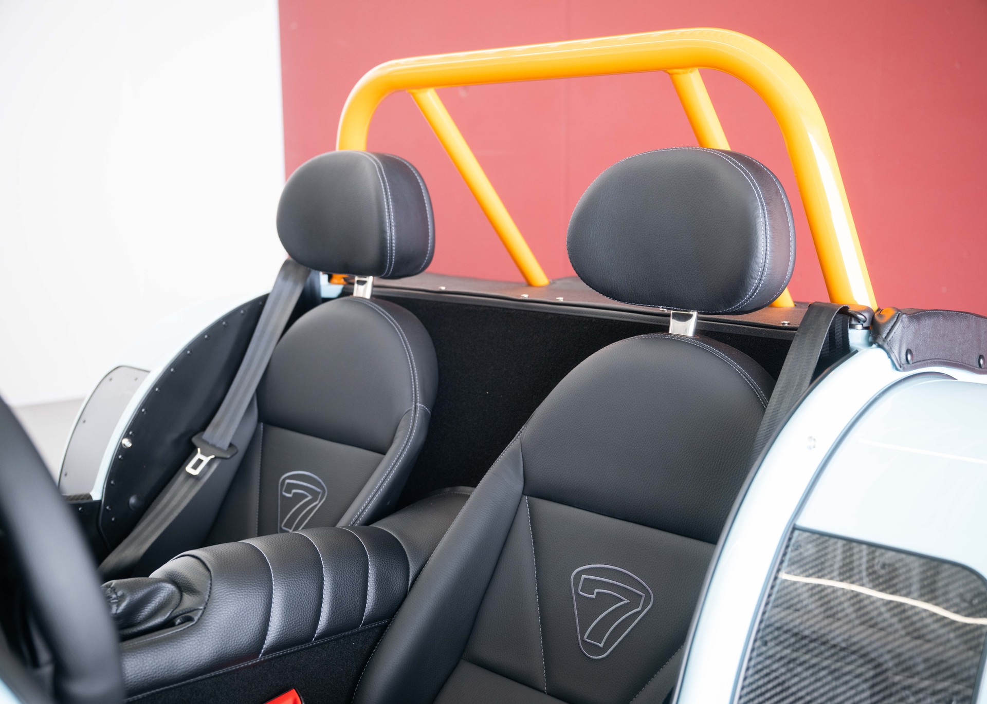 CATERHAM Seven 170S (MY26, Swiss new car, Gulf Blue paint, 24-month factory warranty)-image-23