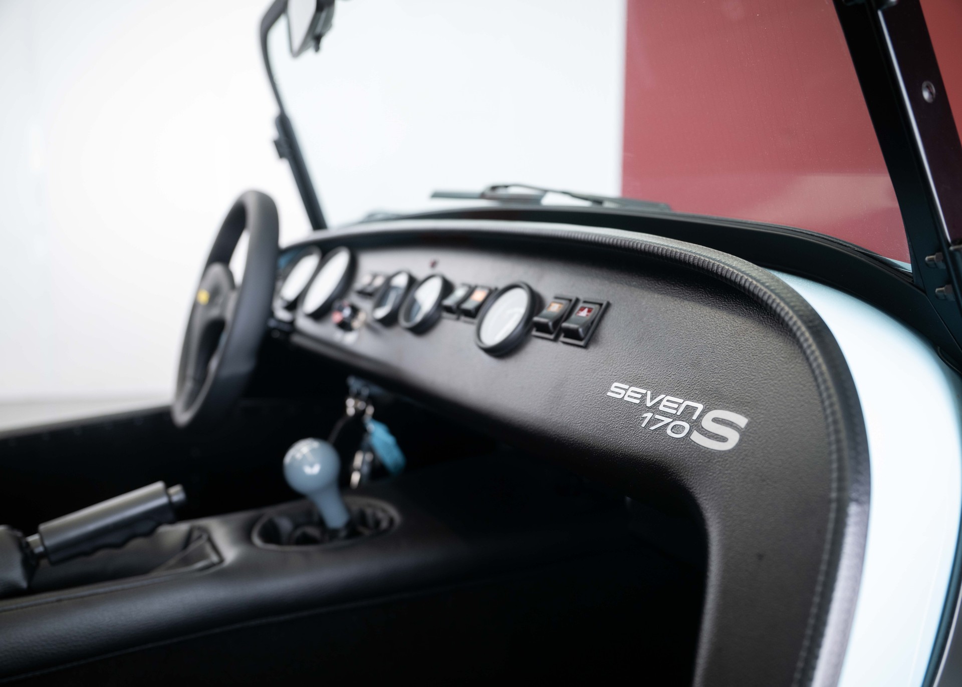 CATERHAM Seven 170S (MY26, Swiss new car, Gulf Blue paint, 24-month factory warranty)-image-31