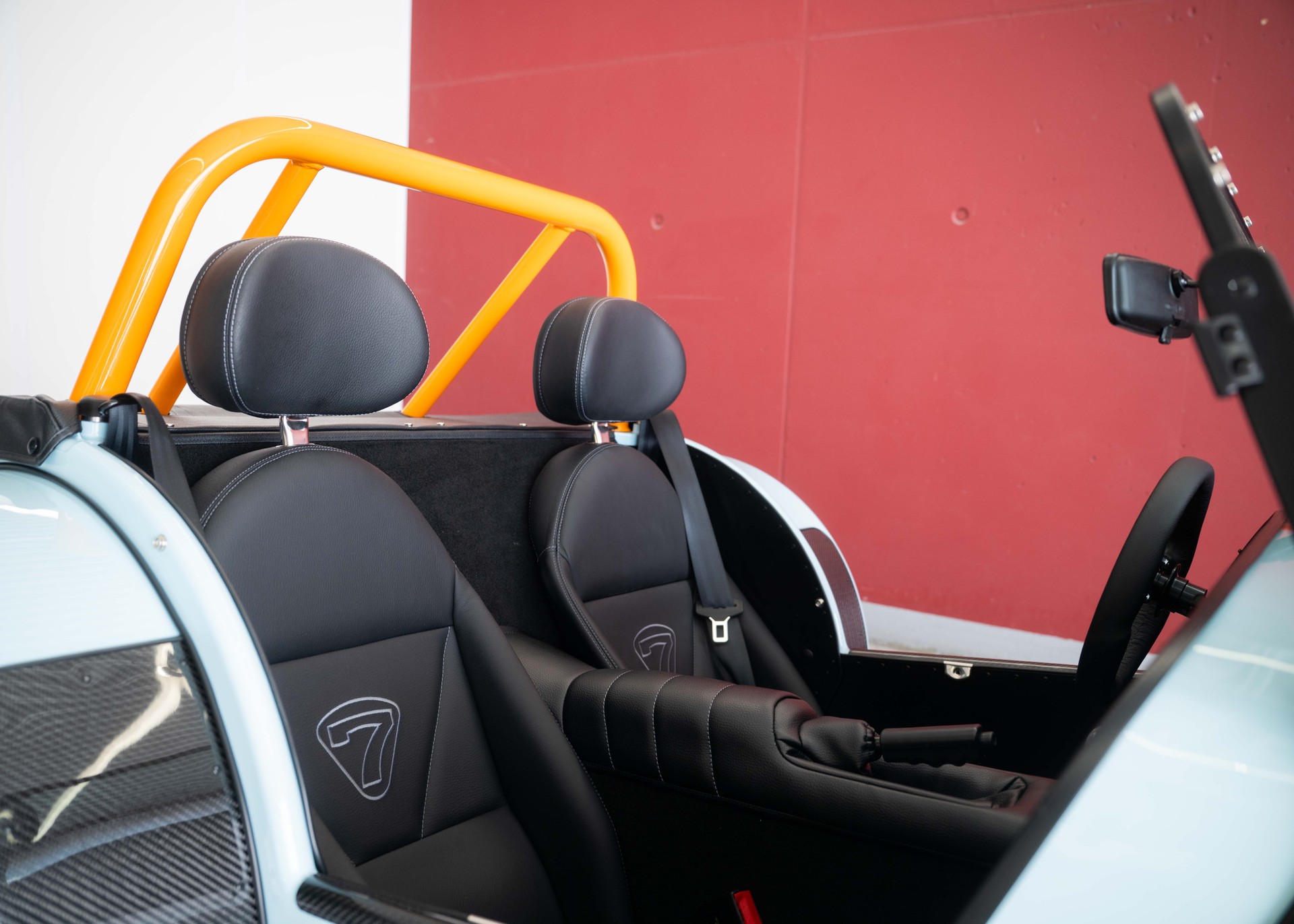 CATERHAM Seven 170S (MY26, Swiss new car, Gulf Blue paint, 24-month factory warranty)-image-26