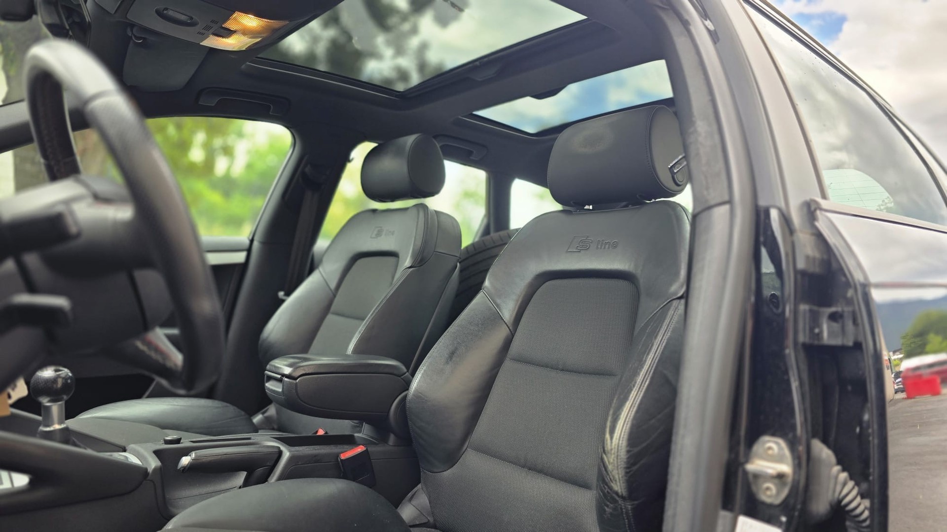 AUDI A3 Sportback 2.0 Turbo FSI Ambiente quattro-image-11