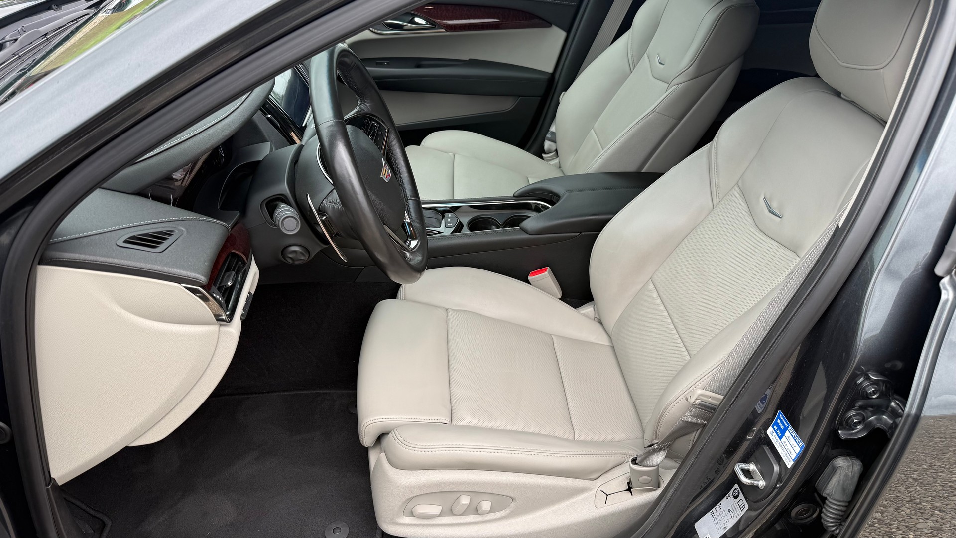 CADILLAC ATS Sedan 2.0 Turbo Premium AWD Automatic-showroom-element-2