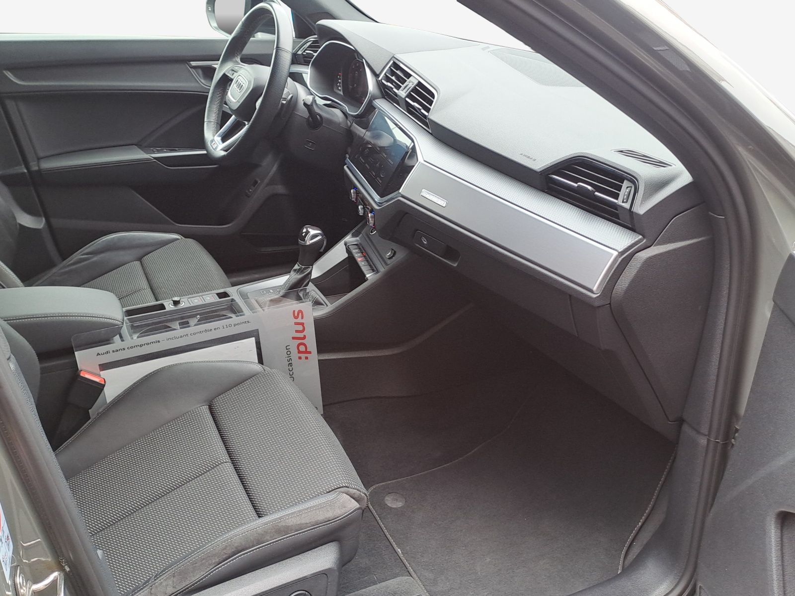 AUDI Q3 35 TDI advanced quattro S-tronic-image-13