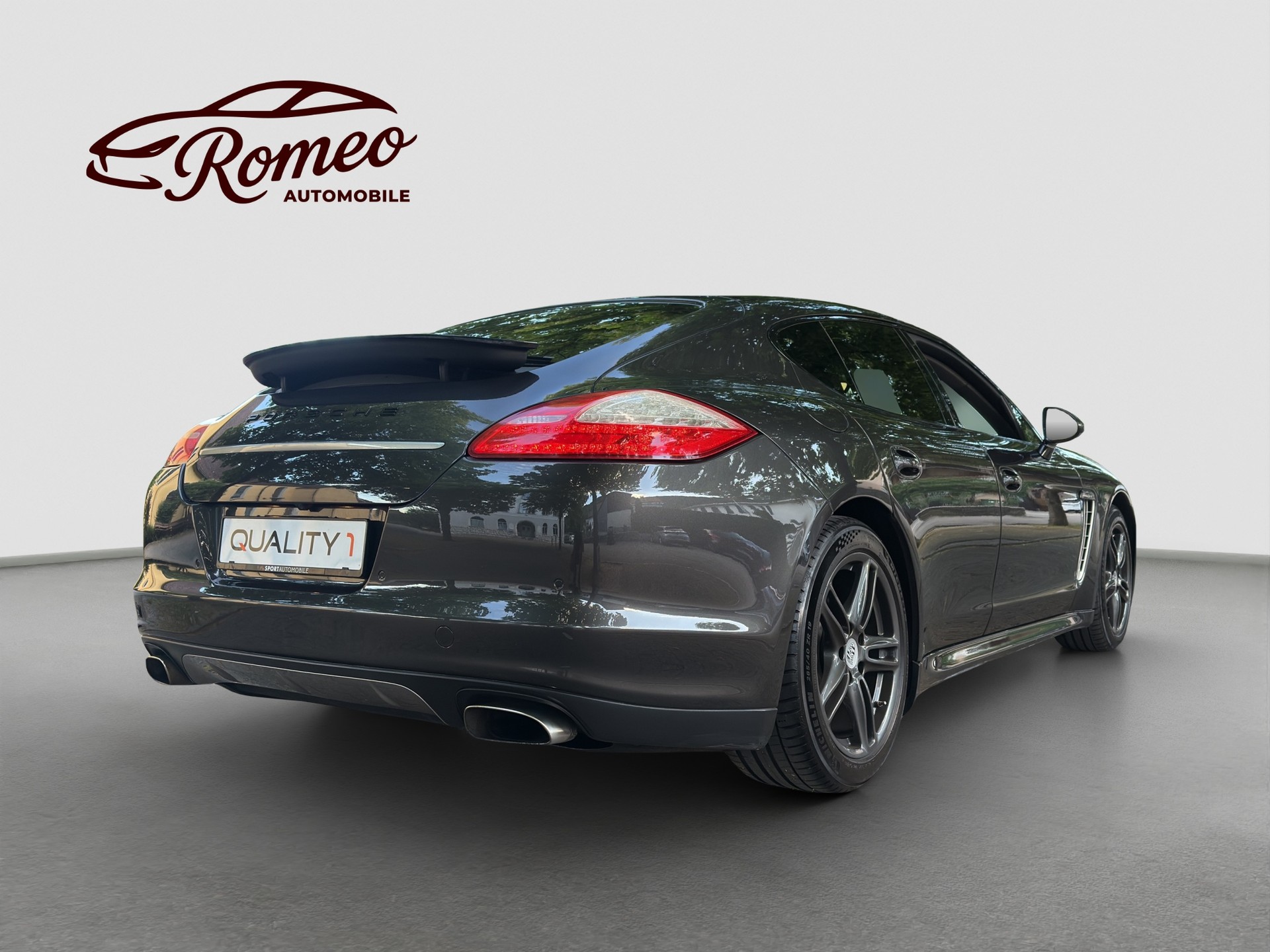PORSCHE Panamera 4 3.6 PDK-image-3
