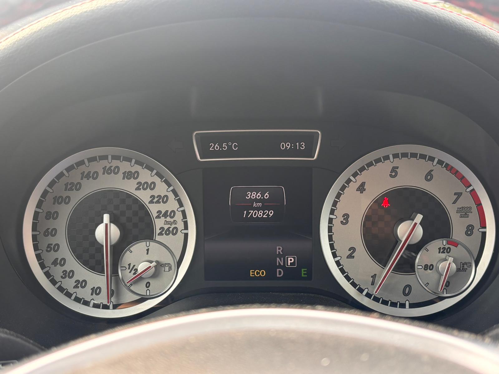 MERCEDES-BENZ A 200 AMG Line 7G-DCT-image-15
