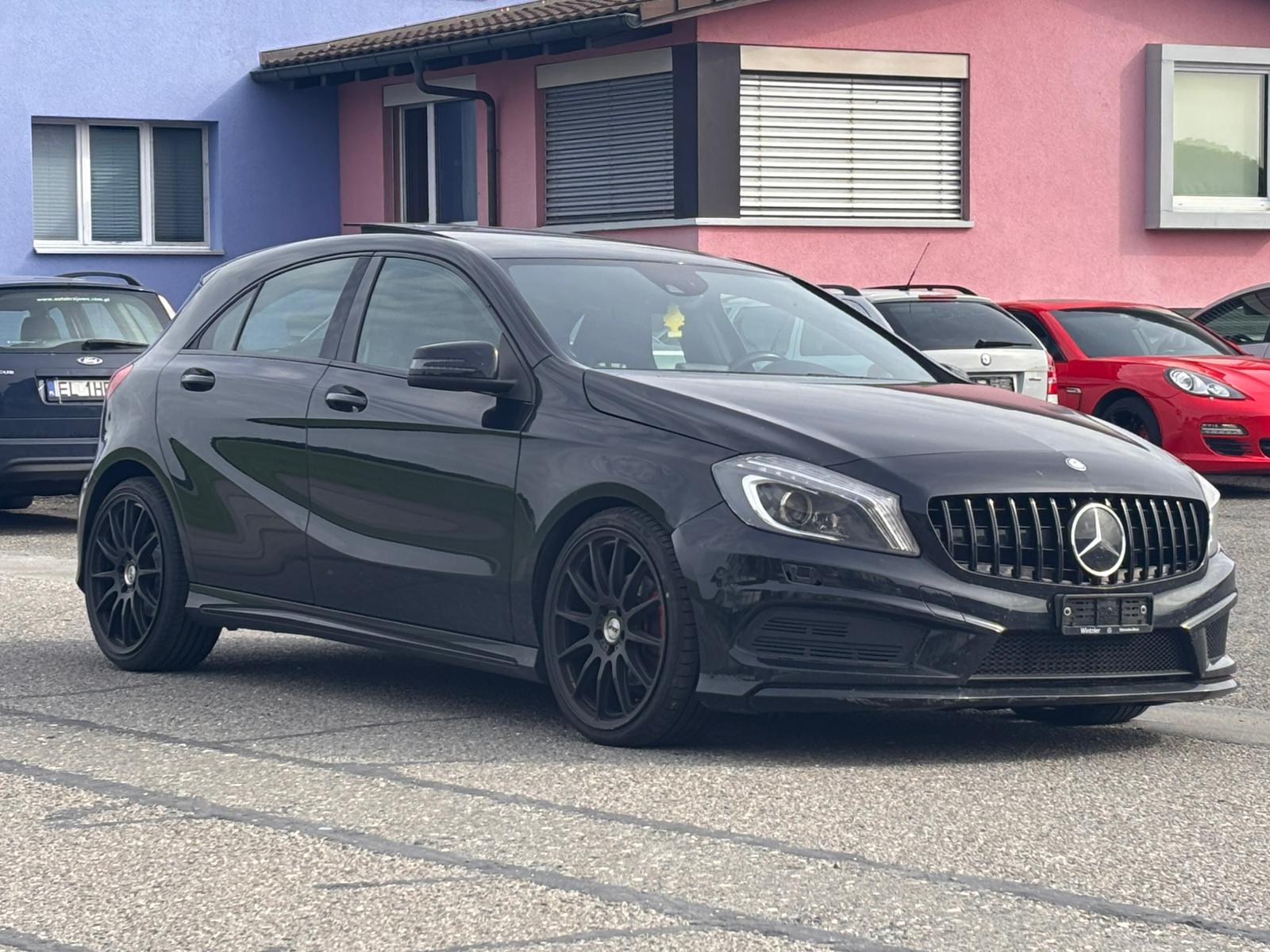 MERCEDES-BENZ A 200 AMG Line 7G-DCT-image-2