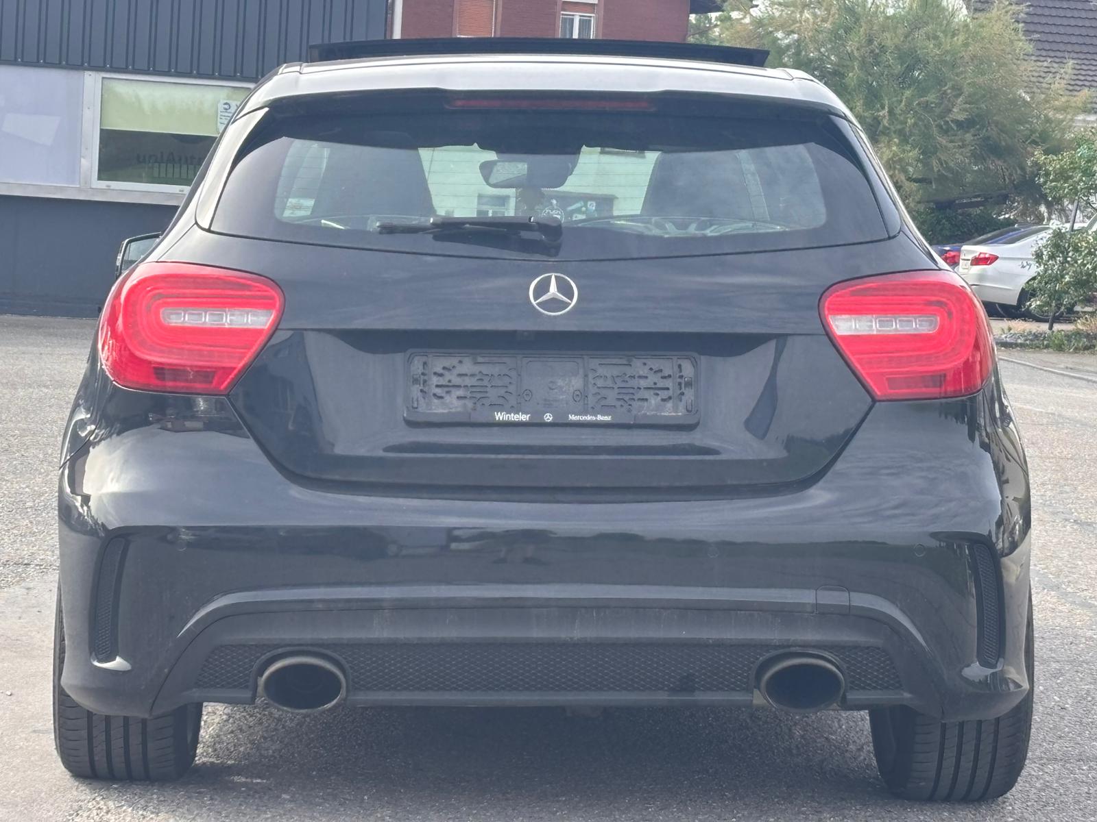 MERCEDES-BENZ A 200 AMG Line 7G-DCT-image-5