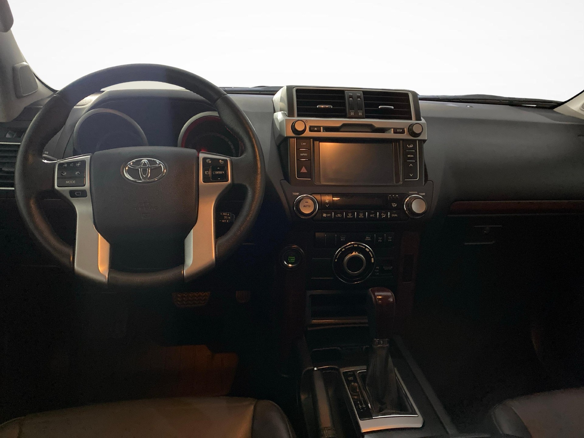 TOYOTA Land Cruiser 2.8 D Linea Sol-image-6