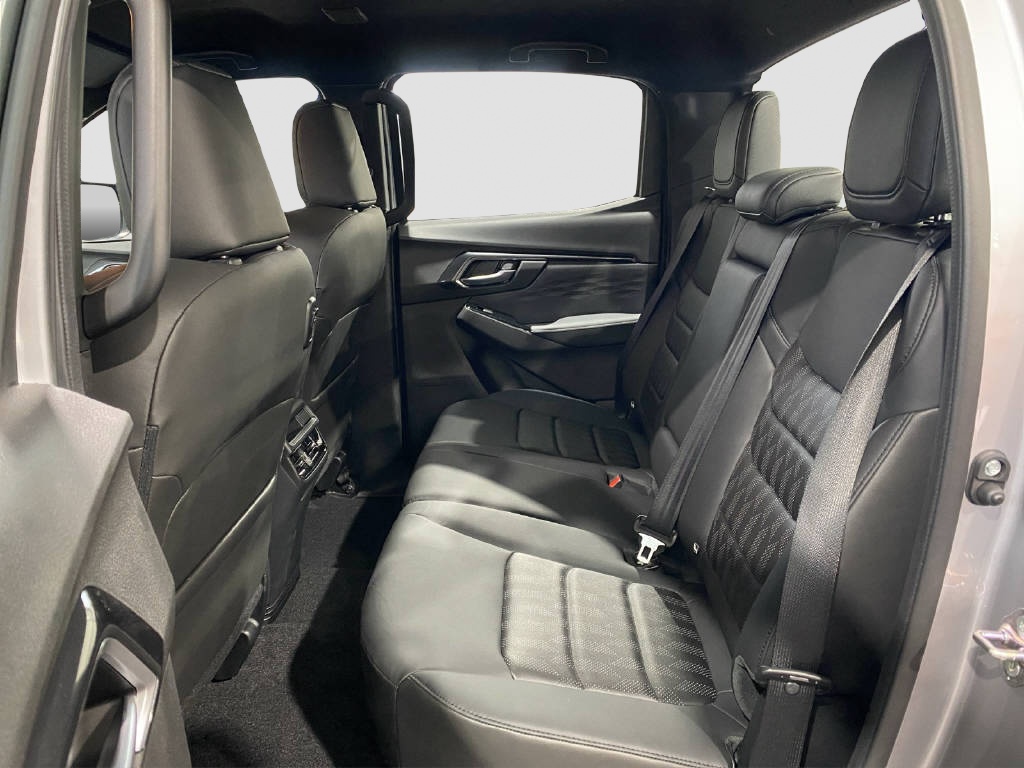 ISUZU Crew Pick-up 1.9 DDi N60 Nitro Sport 4x4-image-14