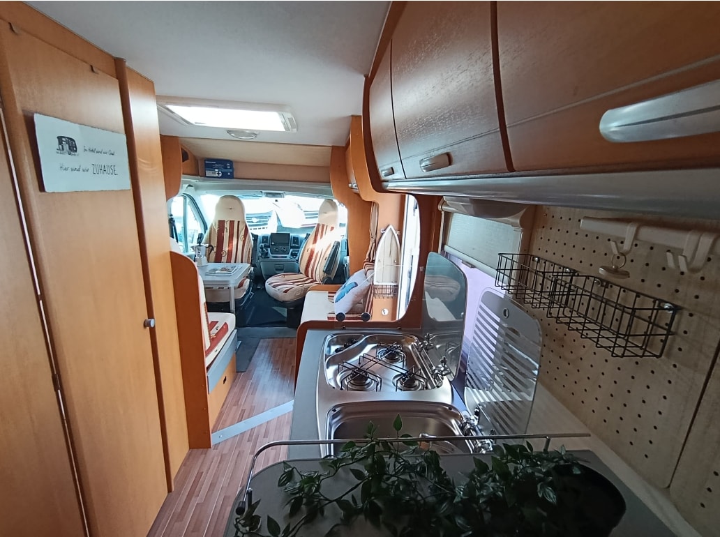 CI CARAVANSINTERNATIONAL Elliot Garage ***Hervorragendes Preis-Leistungs-Verhältnis***Multimedia *Rückfahrkamera *Navigation *Ventilator-image-10