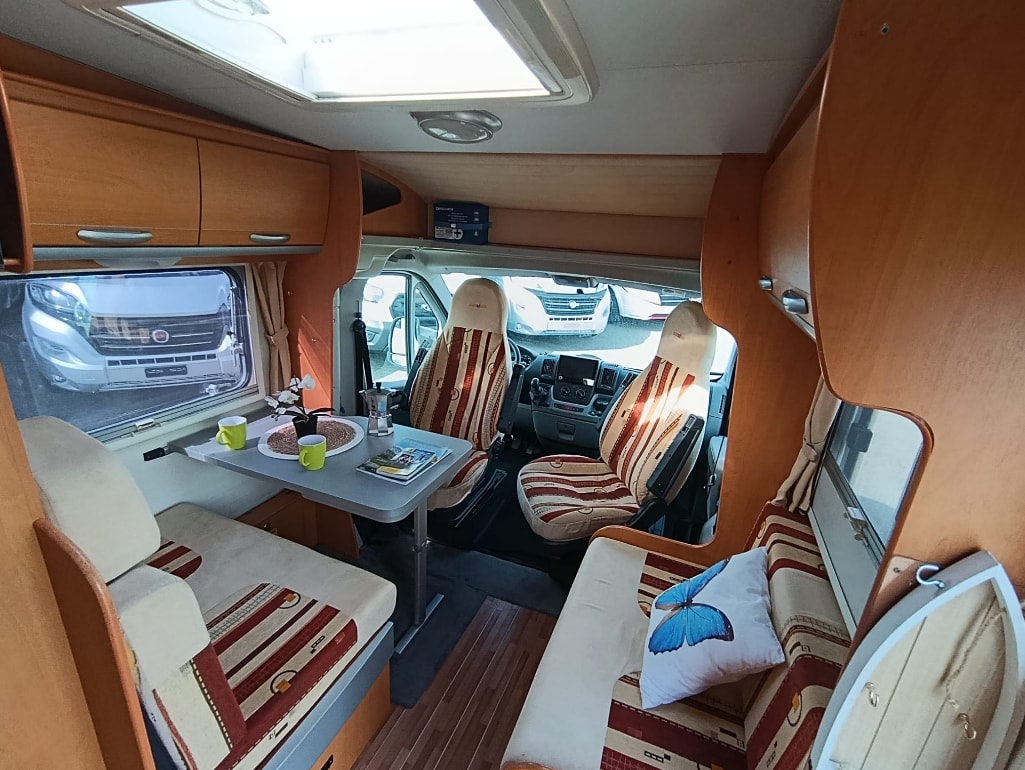 CI CARAVANSINTERNATIONAL Elliot Garage ***Hervorragendes Preis-Leistungs-Verhältnis***Multimedia *Rückfahrkamera *Navigation *Ventilator-image-9