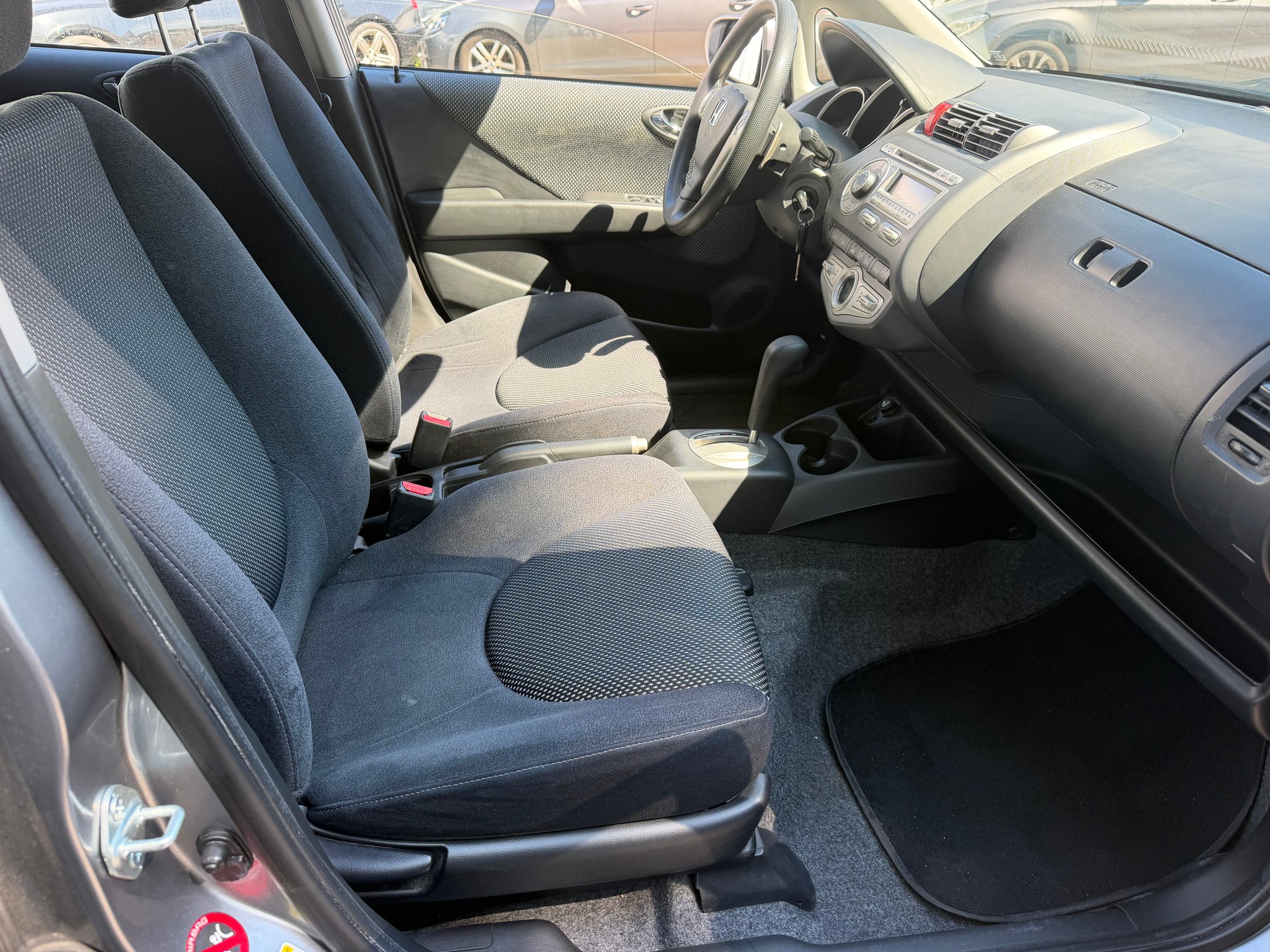 HONDA Jazz 1.4i LS-image-10