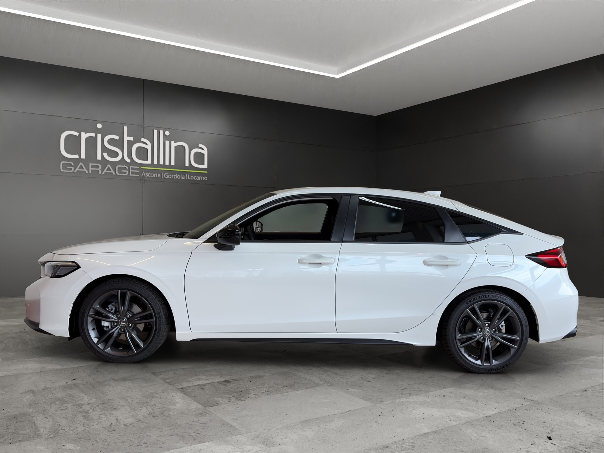 HONDA Civic 2.0 i-MMD Sport-showroom-element-1