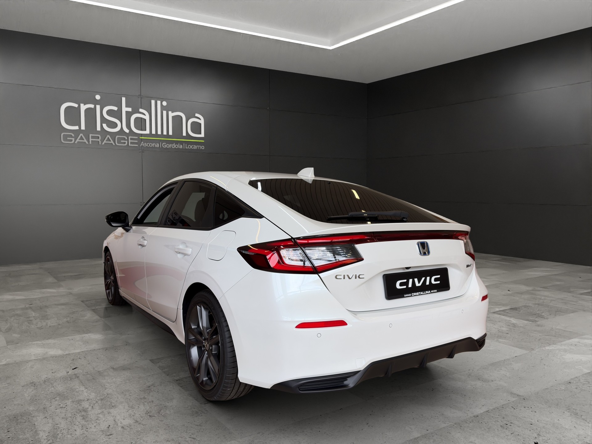 HONDA Civic 2.0 i-MMD Sport-showroom-element-2