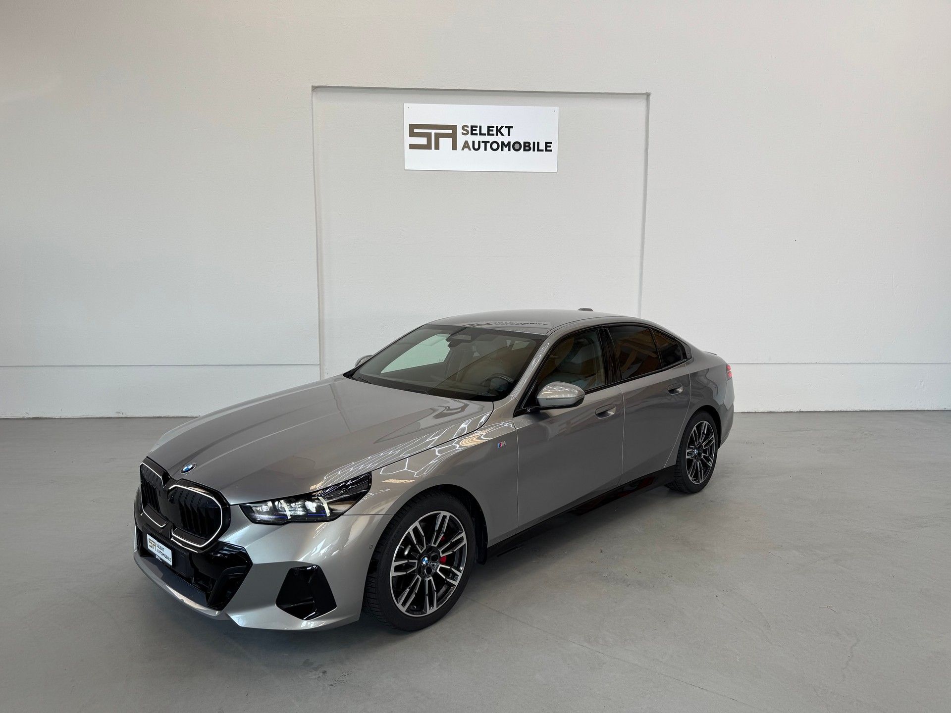BMW 520d xDrive 48V M Sport Pro Steptronic