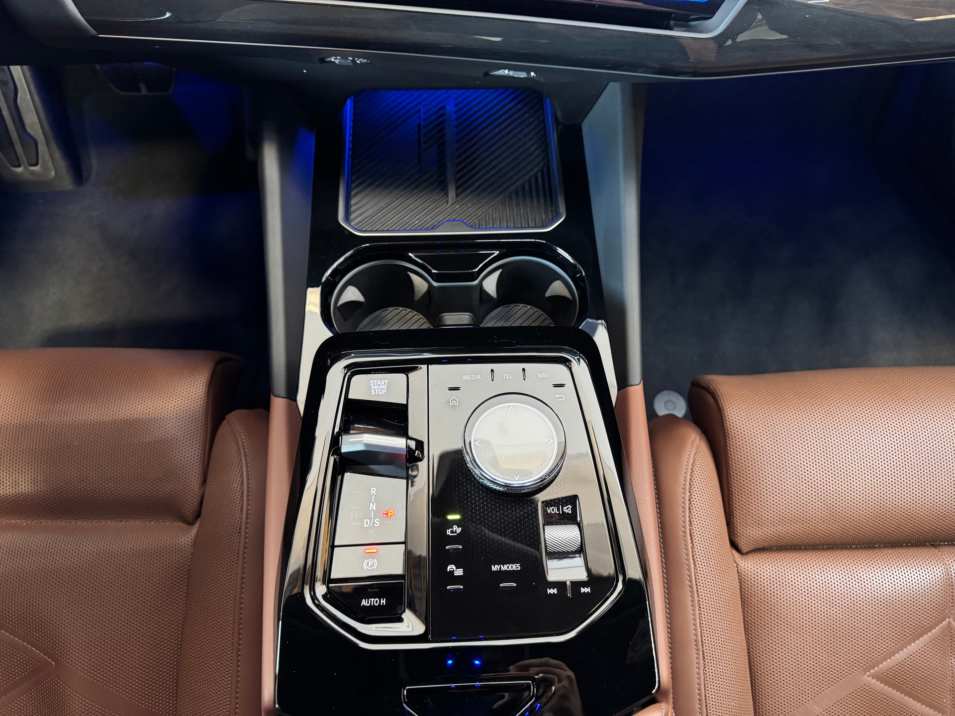BMW 520d xDrive 48V M Sport Pro Steptronic-image-24