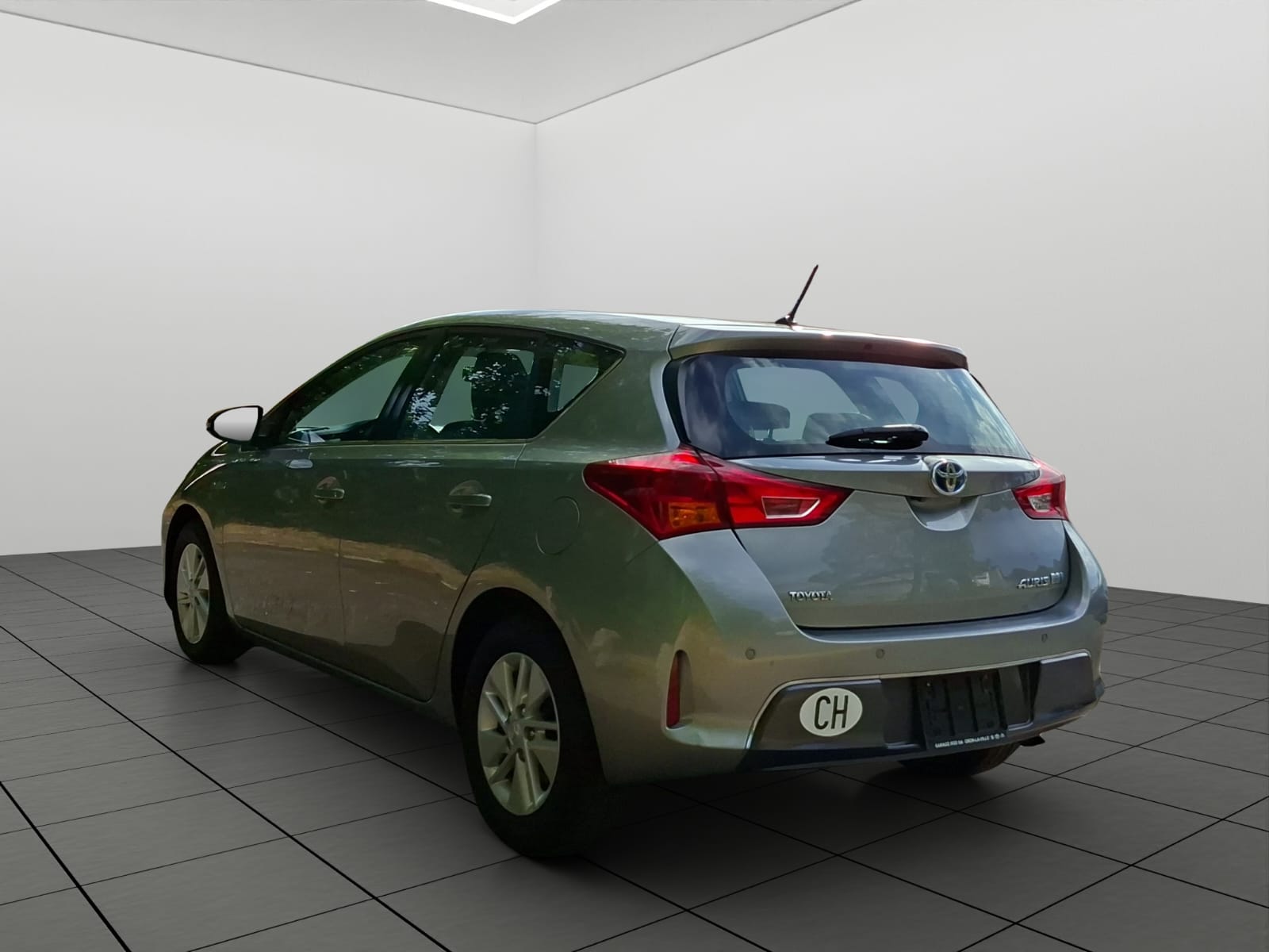 TOYOTA Auris 1.8 16V HSD Linea Luna-image-4