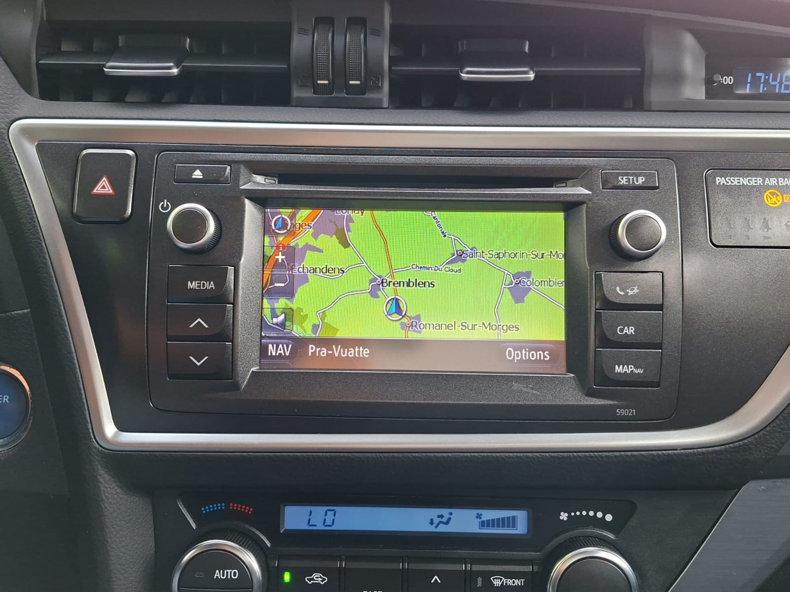 TOYOTA Auris 1.8 16V HSD Linea Luna-image-16