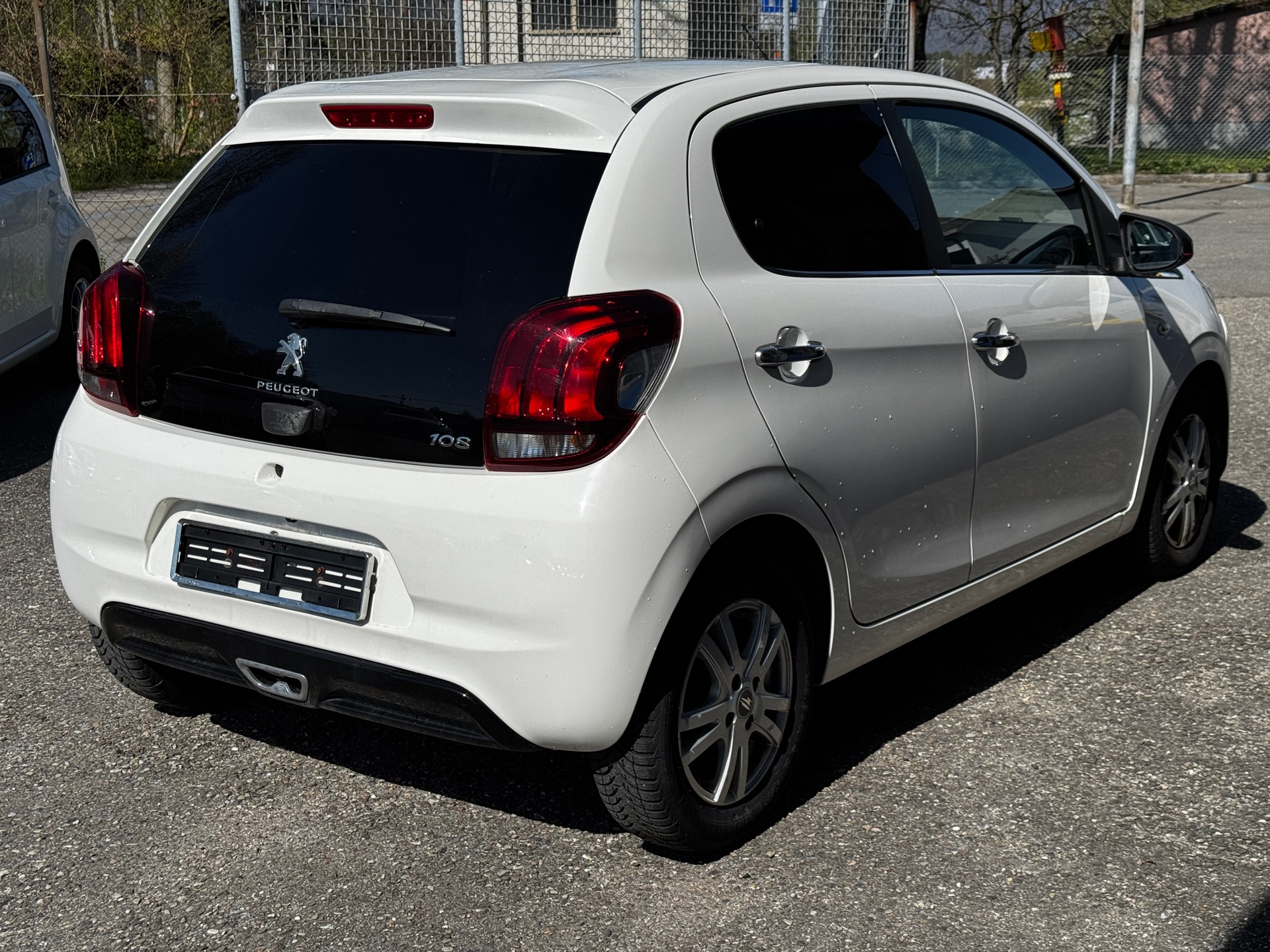 PEUGEOT 108 1.2 VTi Allure Top-image-3