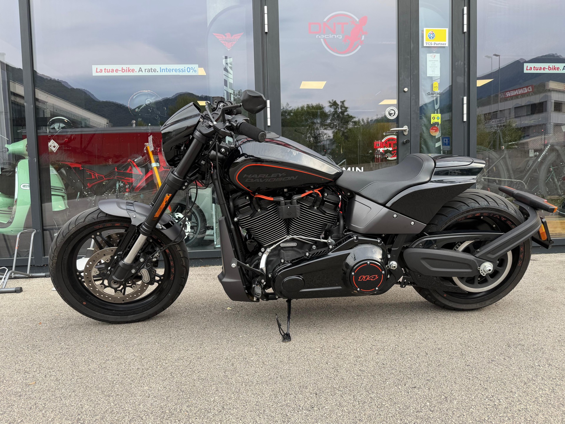 HARLEY-DAVIDSON FXDRS 114 ABS-image-2
