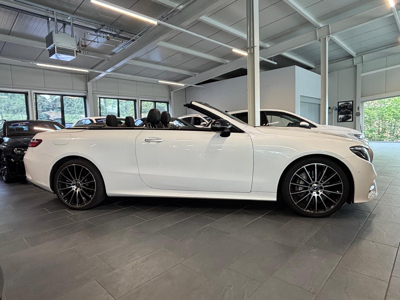 MERCEDES-BENZ E 400 Cabriolet AMG Line 4 Matic 9G-Tronic-image-6