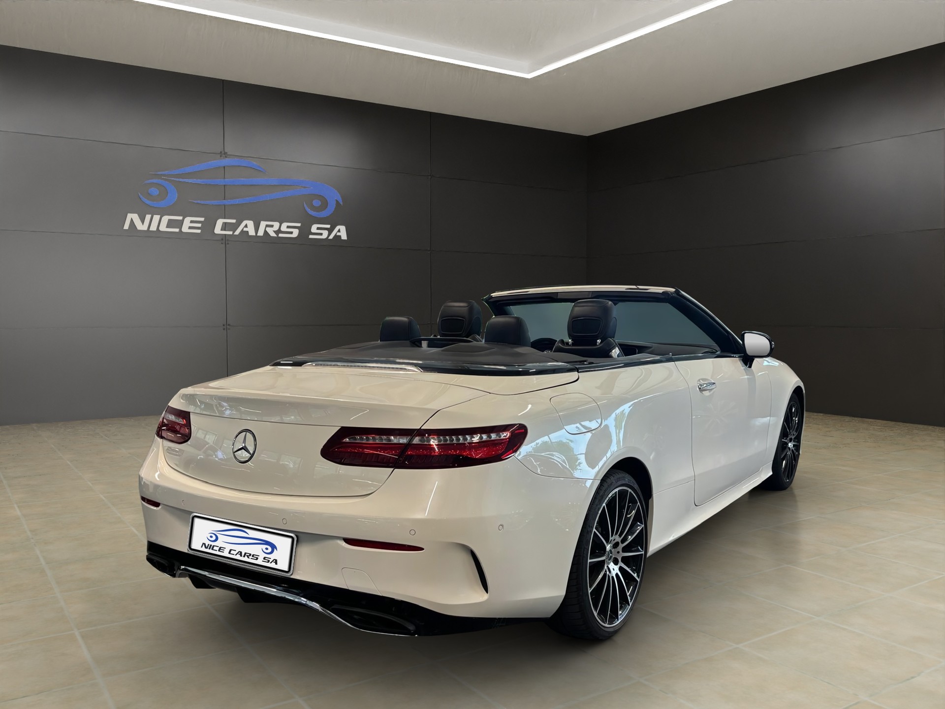 MERCEDES-BENZ E 400 Cabriolet AMG Line 4 Matic 9G-Tronic-image-8