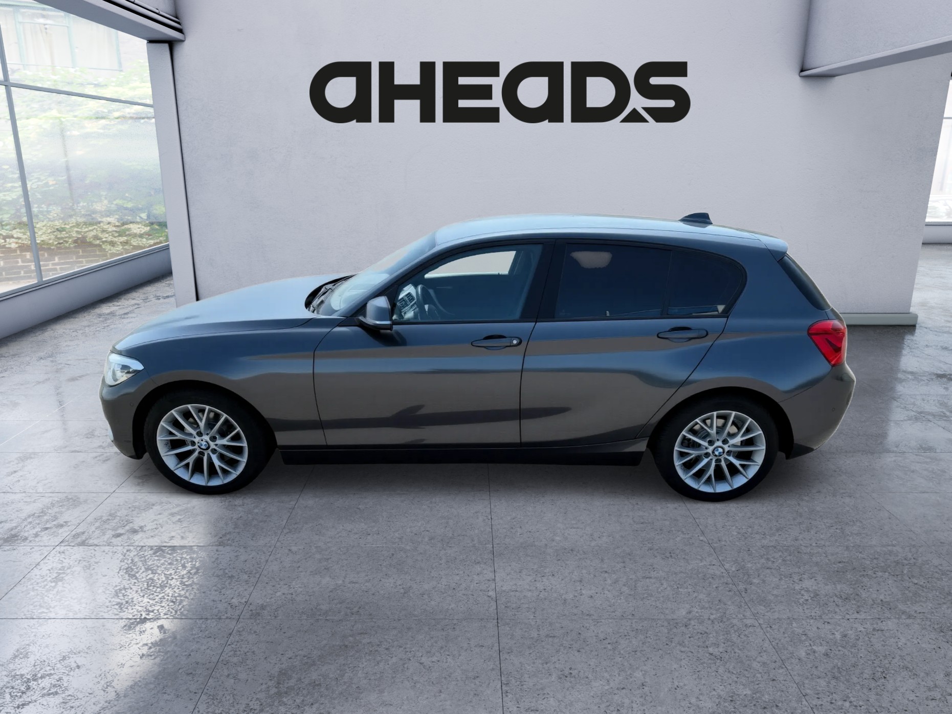 BMW 120d xDrive Steptronic-showroom-element-2