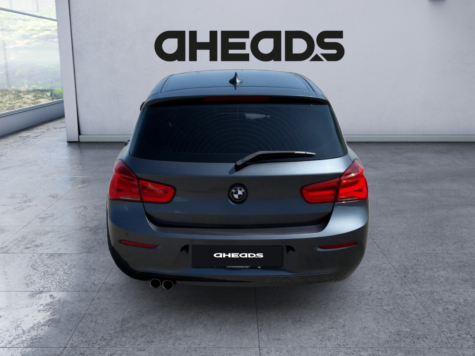 BMW 120d xDrive Steptronic-showroom-element-3