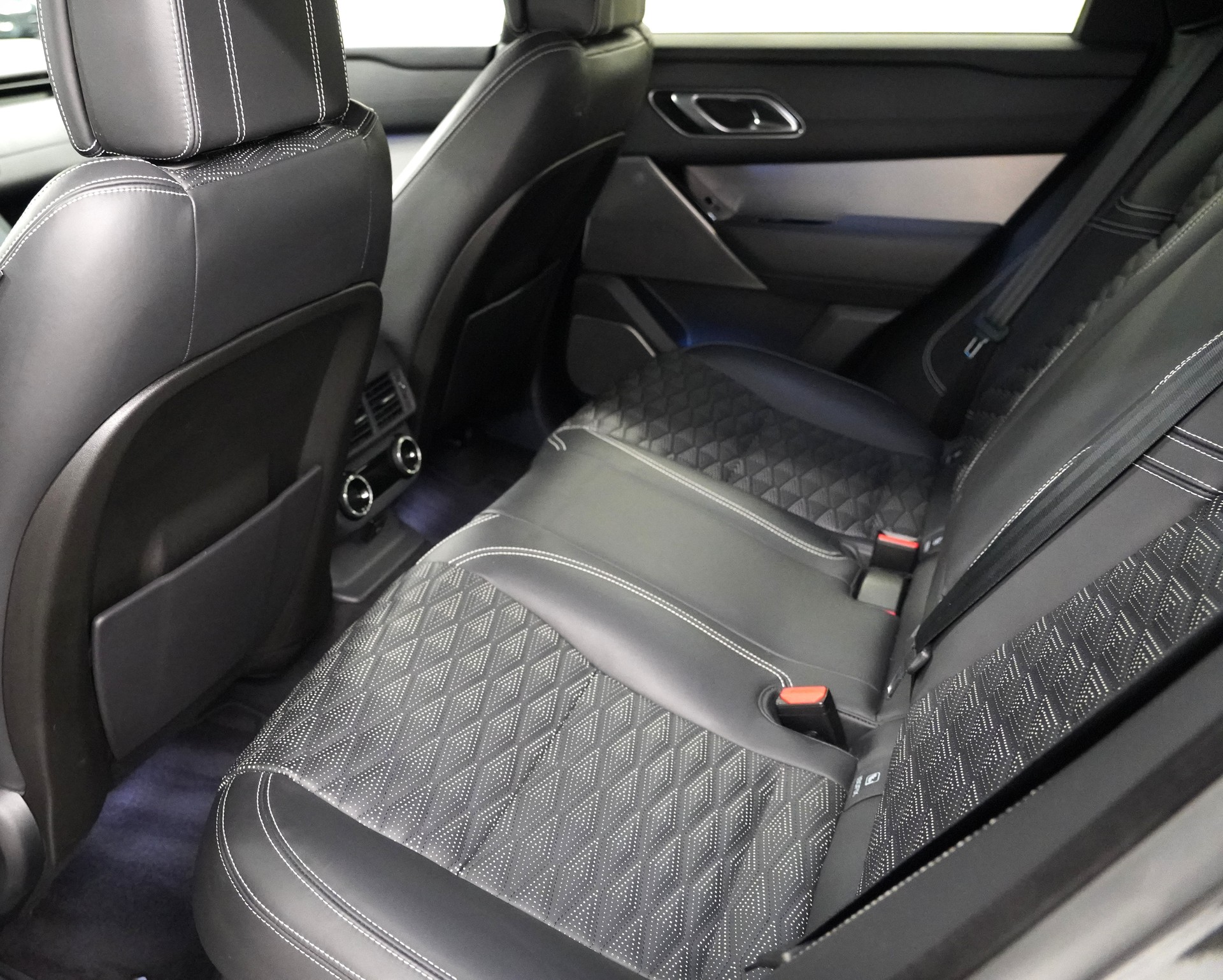 LAND ROVER RR Velar SVA-D-image-10