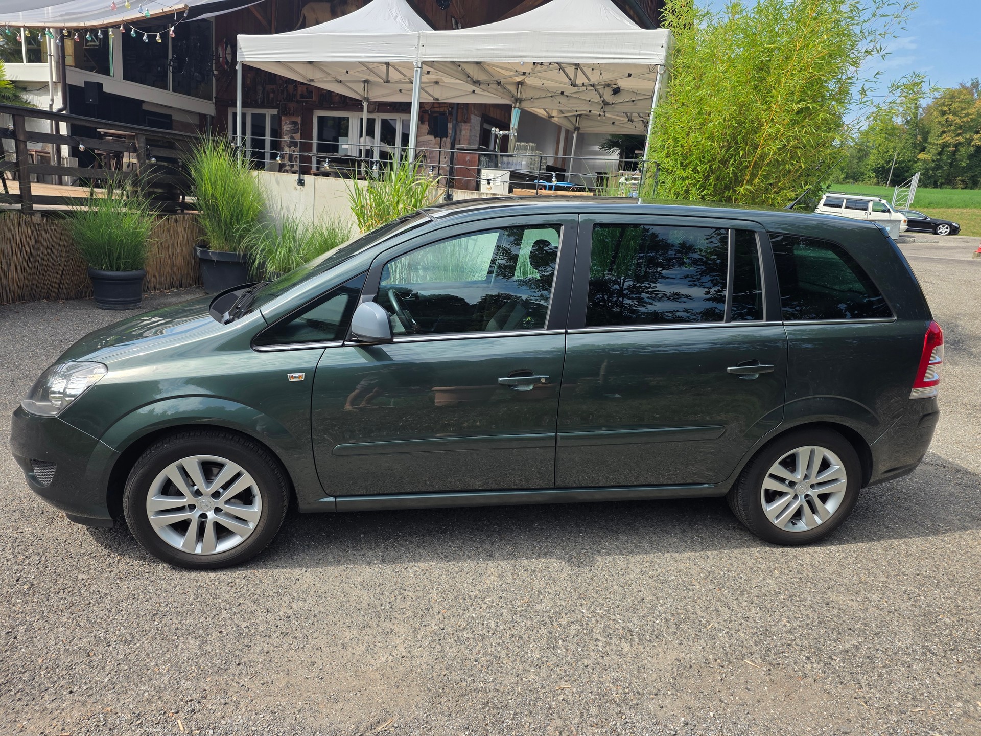 OPEL PEL Zafira 1.6i 16V TP ☆☆☆ MFK: 30.06.2026 ☆☆☆ Sommer- und Winterräder ☆☆☆ Zahnriemen ersetzt ☆☆☆-showroom-element-3