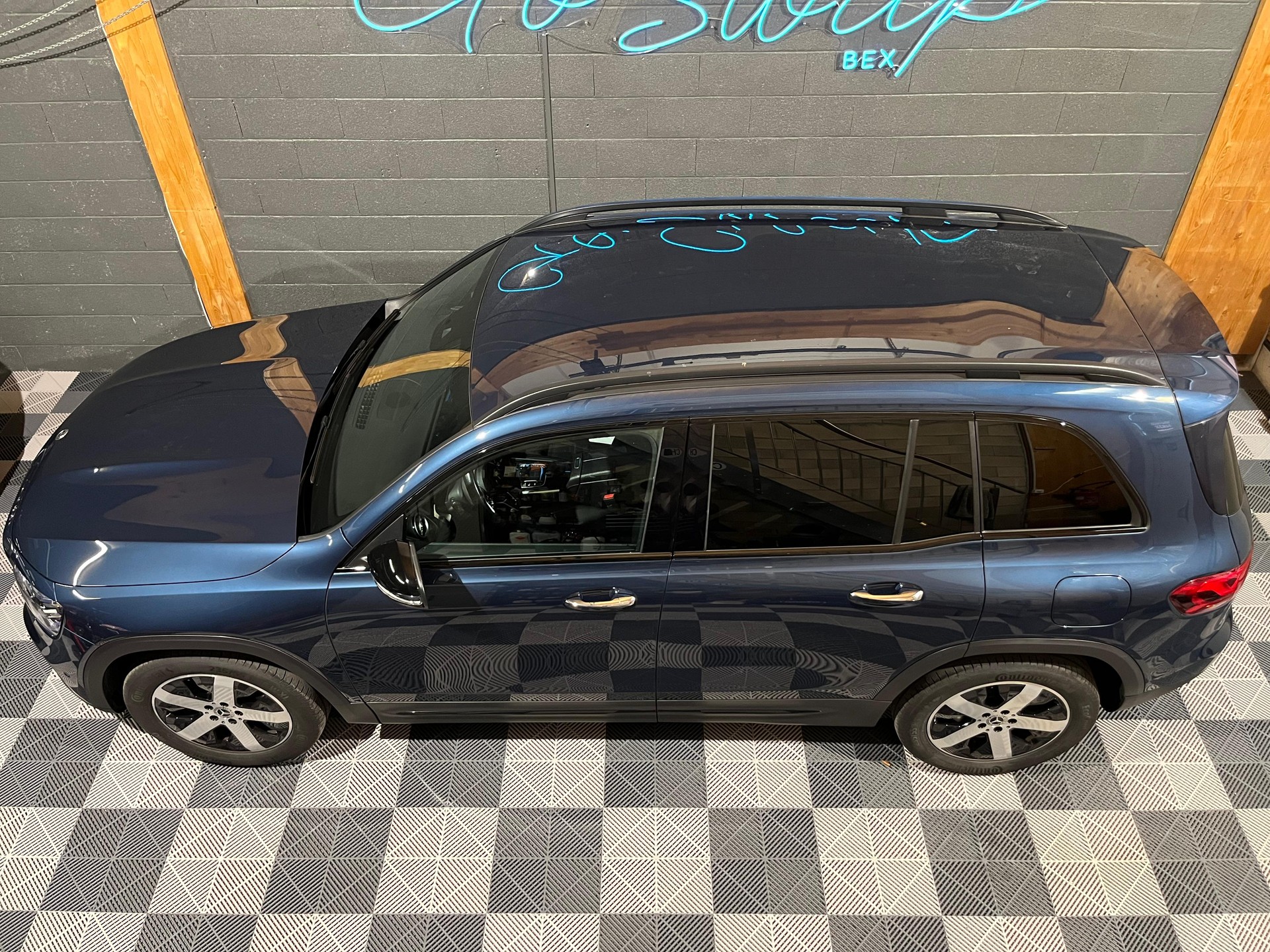 MERCEDES-BENZ GLB 250 4Matic Progressive 8G-Tronic-image-6