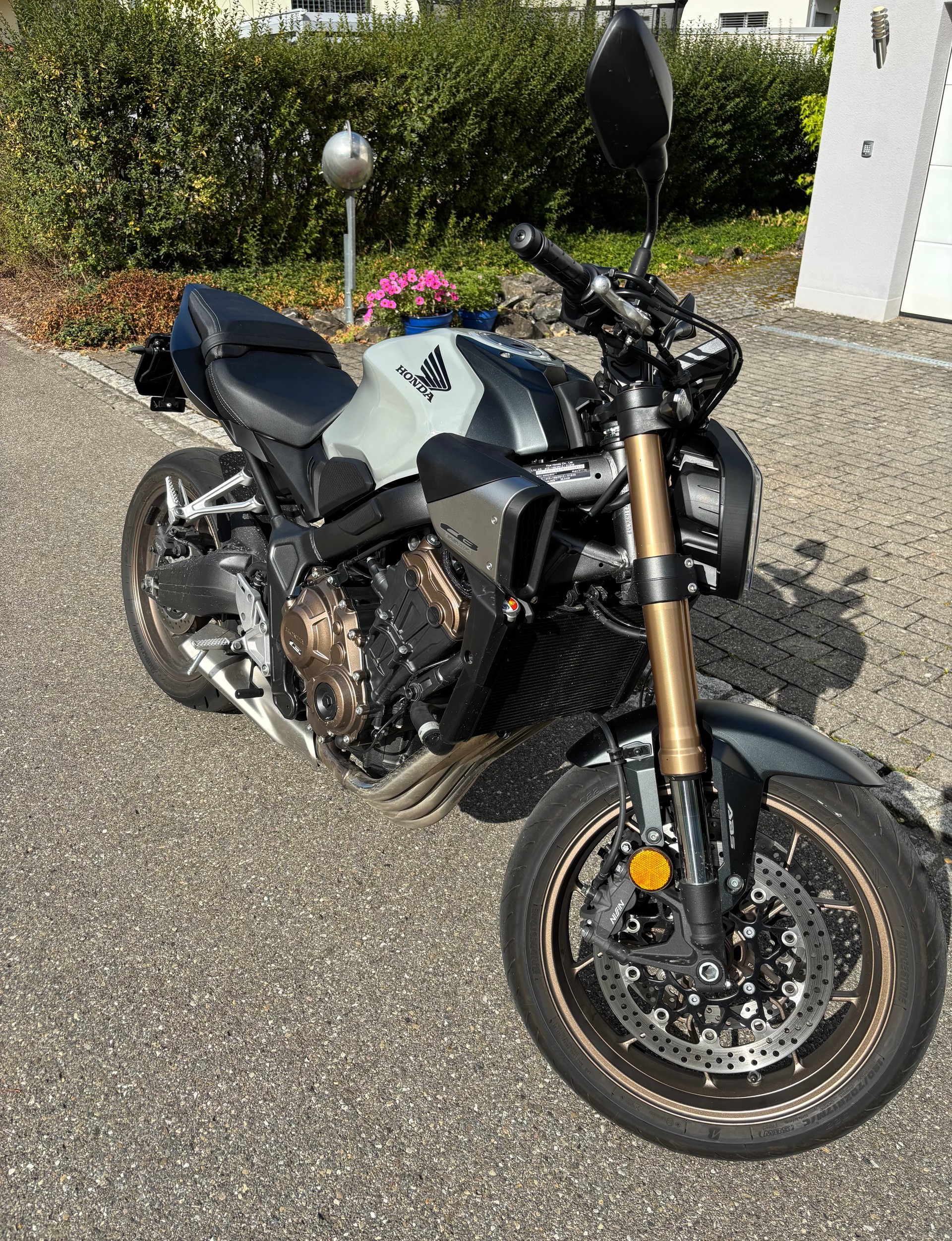 HONDA CB 650 R-image-0