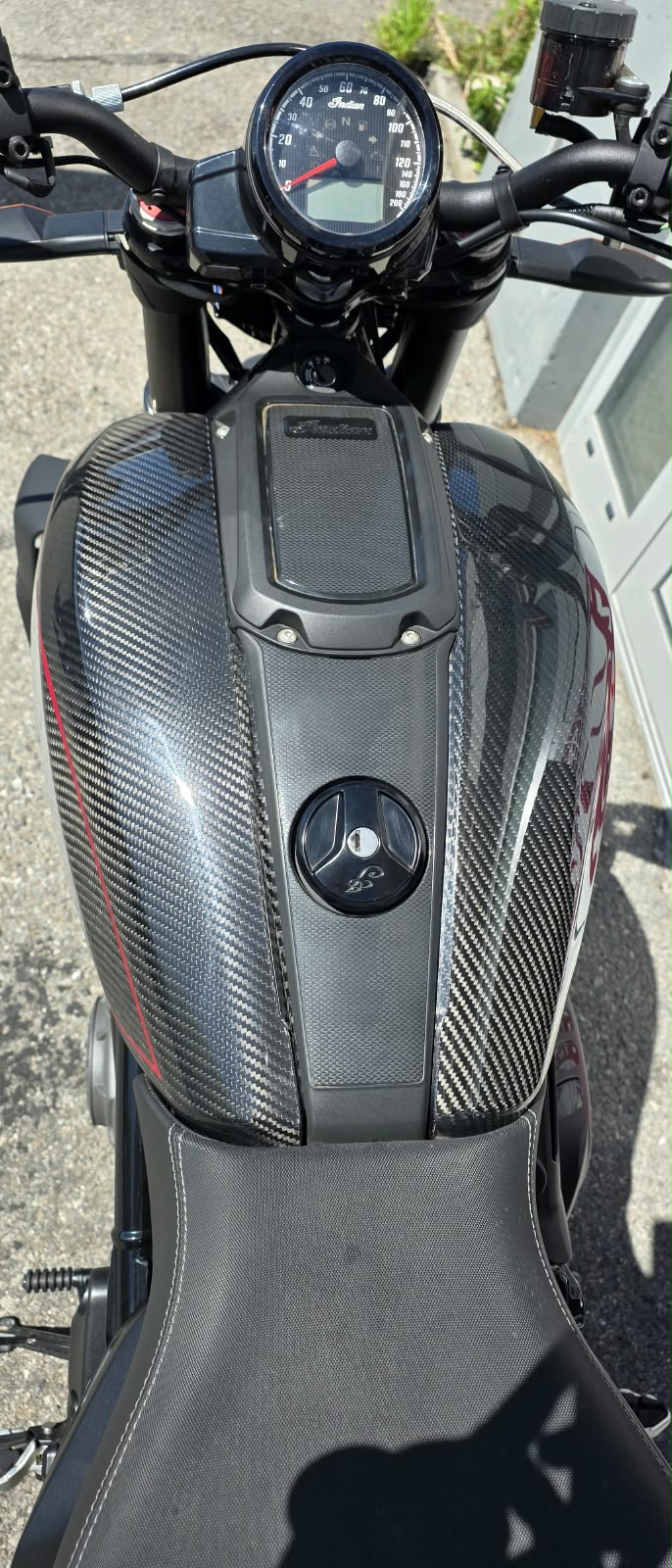 INDIAN FTR 1200 Z R Carbon-image-7