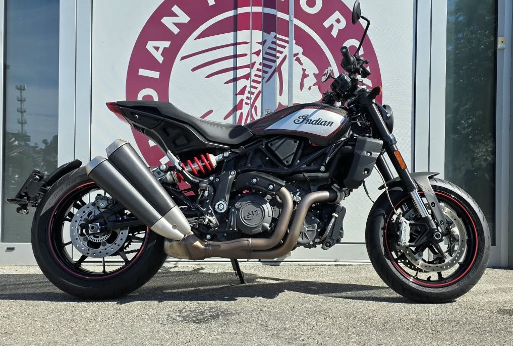INDIAN FTR 1200 Z R Carbon-image-0